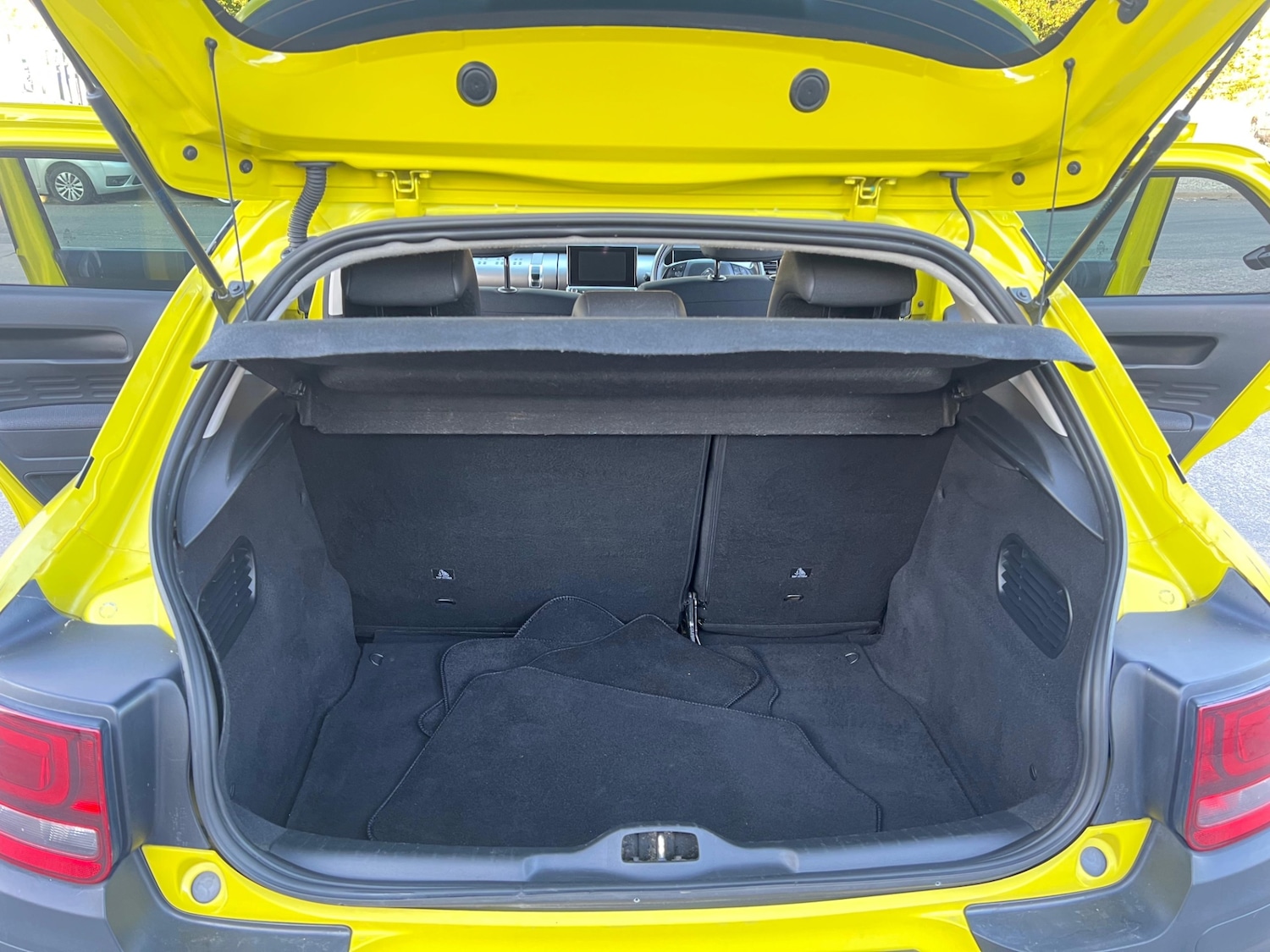 Used Citroen C4 Cactus 2016 for sale - 76165401: Photo 21