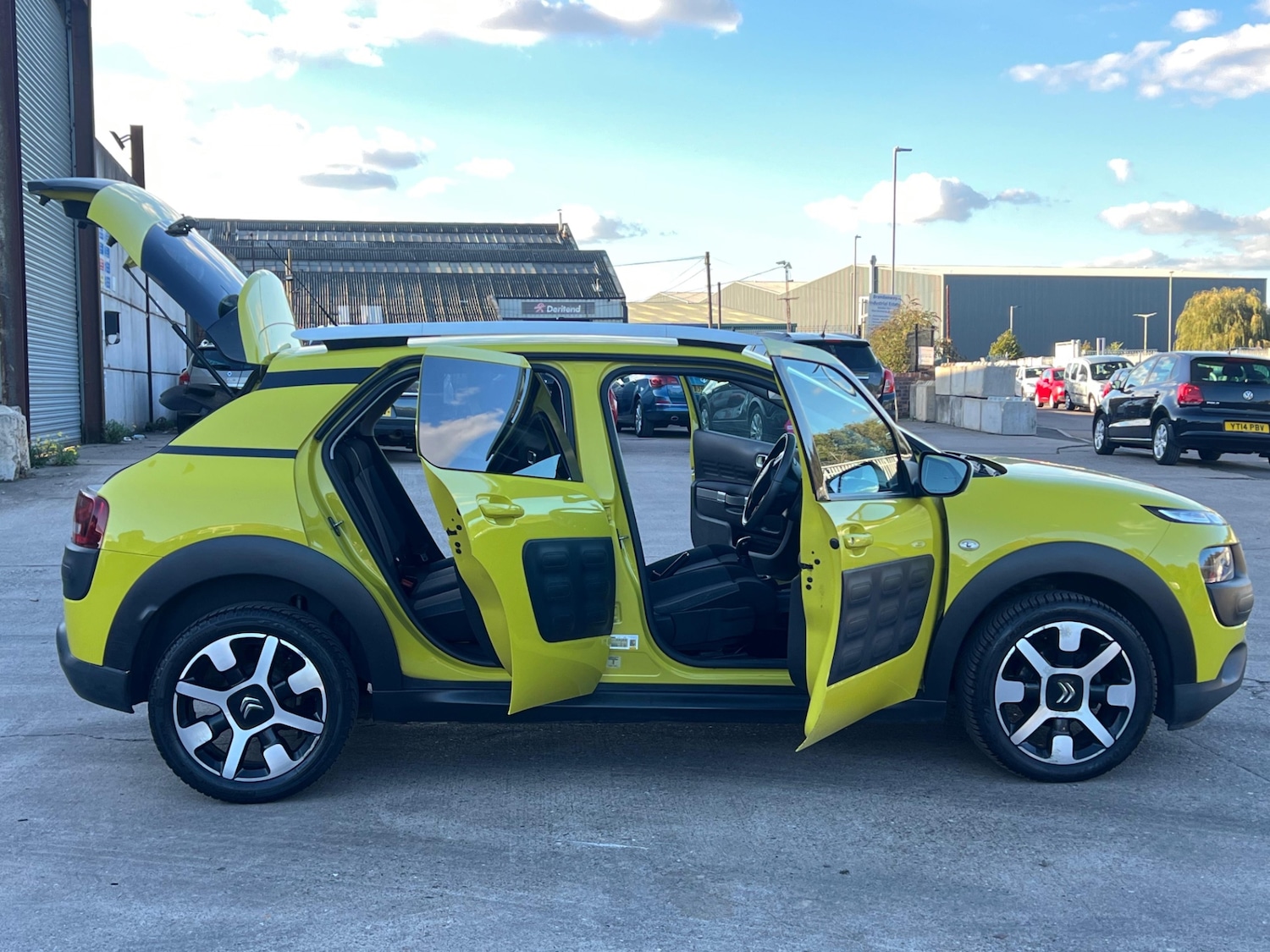 Used Citroen C4 Cactus 2016 for sale - 76165401: Photo 23