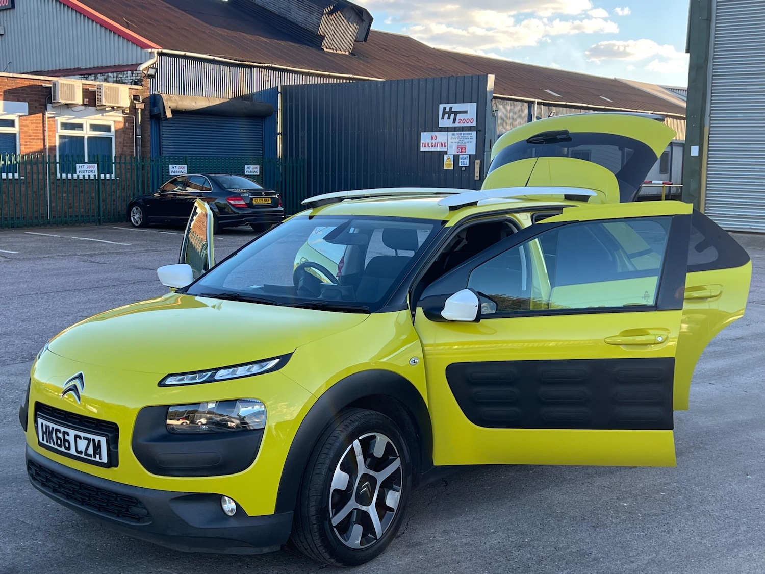 Used Citroen C4 Cactus 2016 for sale - 76165401: Photo 28