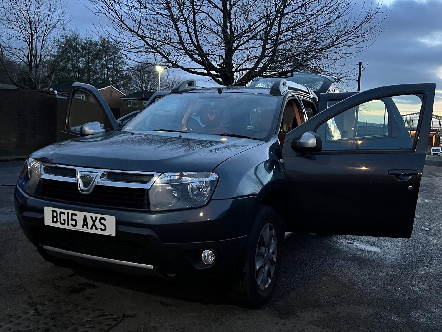 Used Dacia Duster 2015 for sale - 76799607: Photo 4