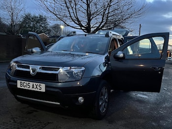 Used Dacia Duster 2015 for sale - 76799607: Photo