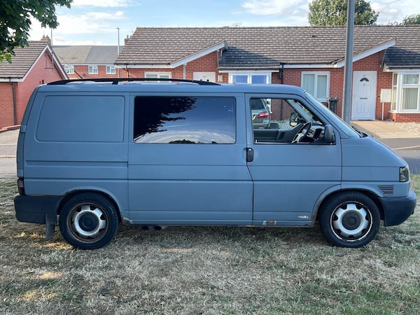 Used Volkswagen Transporter 2003 for sale - 76226145: Photo 2