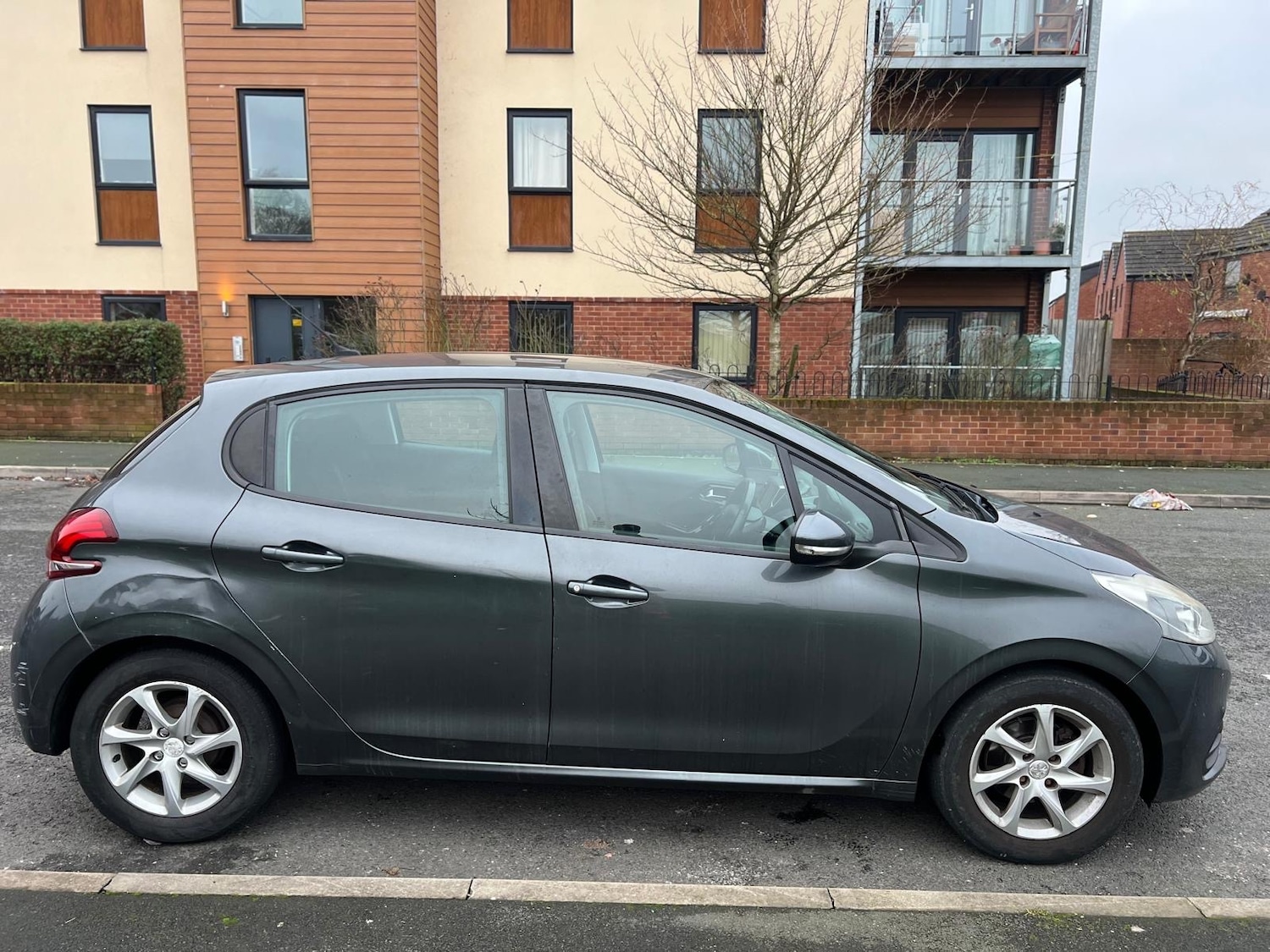Used Peugeot 208 2015 for sale - 77320182: Photo 14