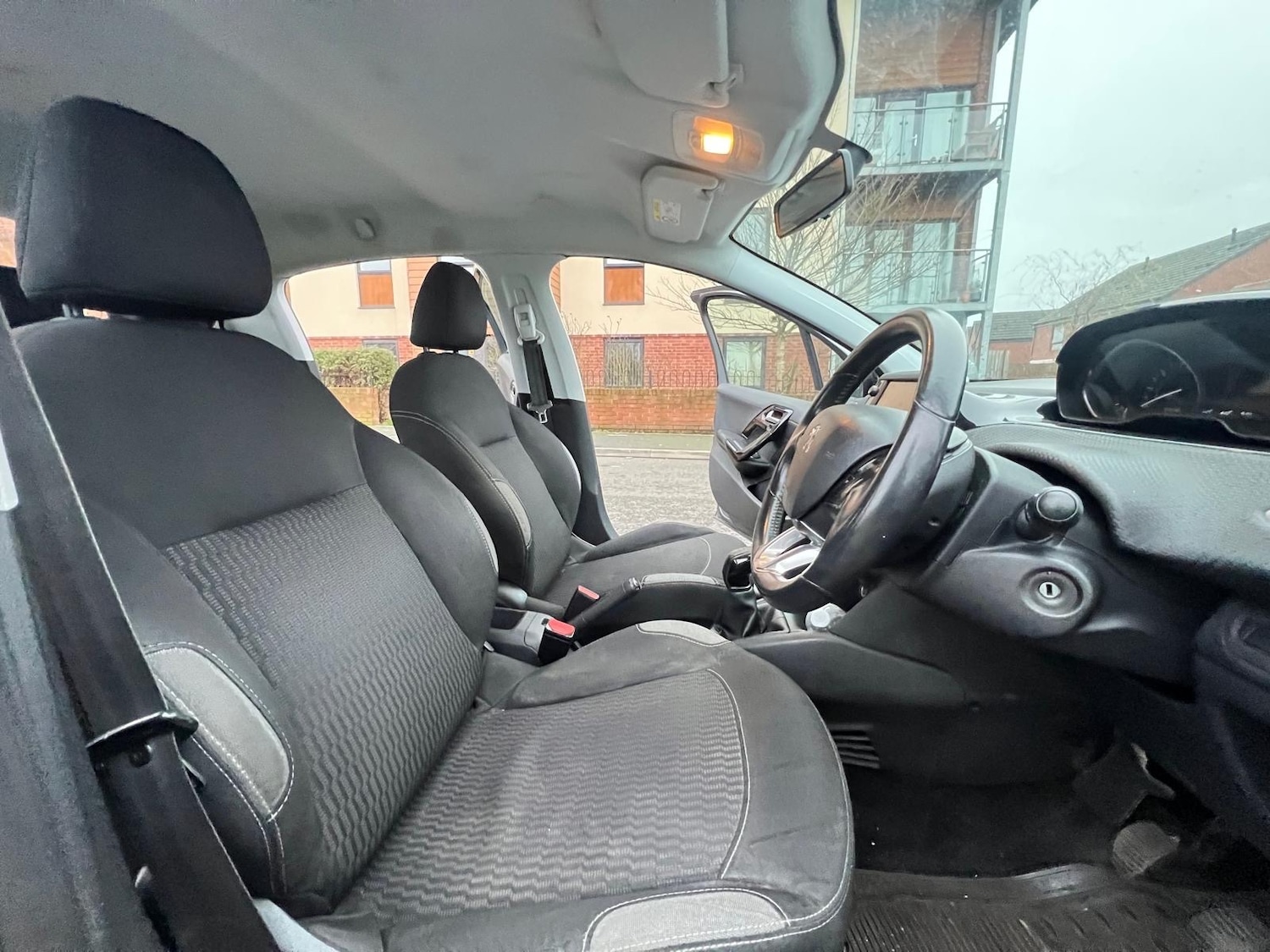 Used Peugeot 208 2015 for sale - 77320182: Photo 29