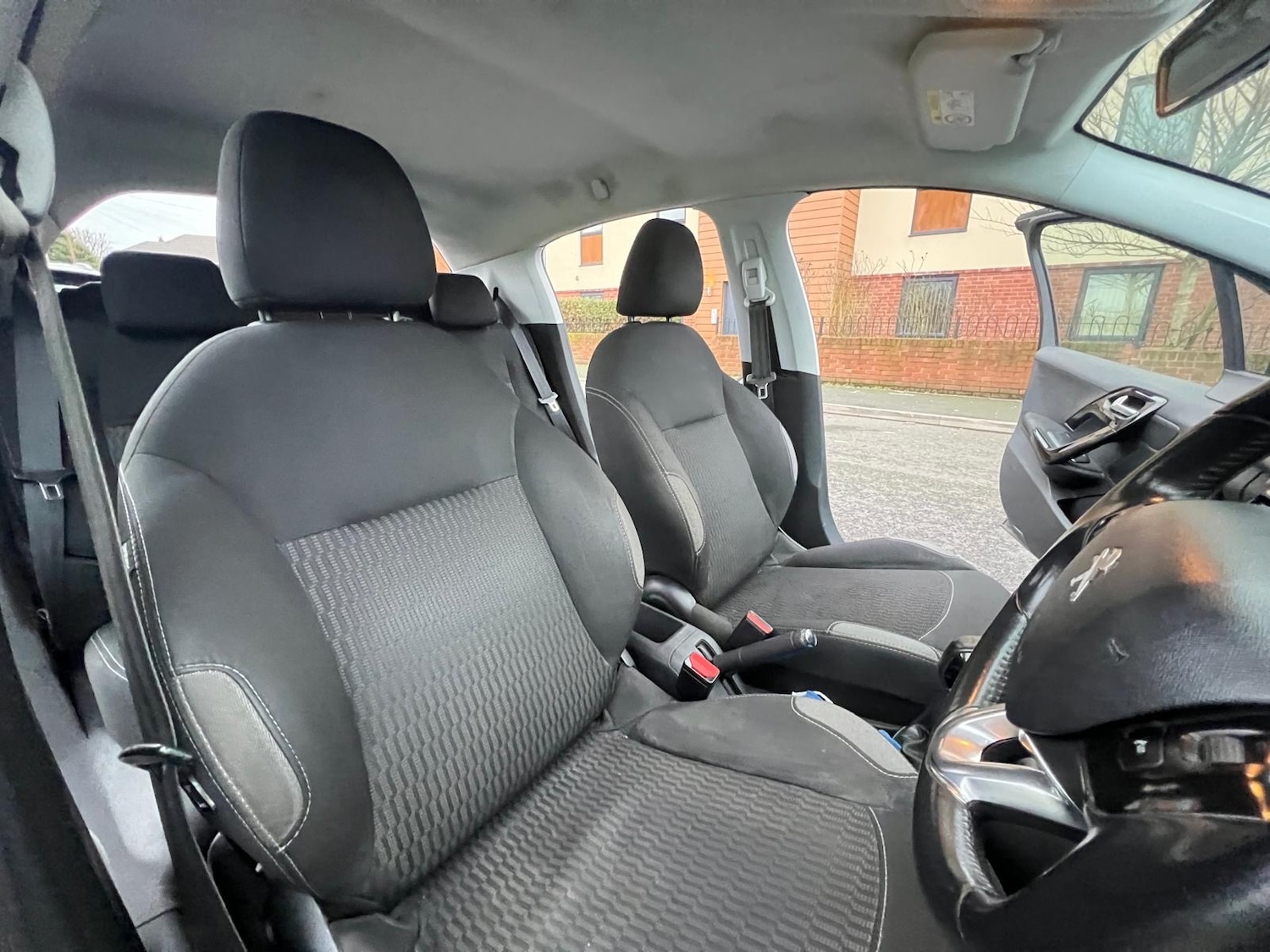 Used Peugeot 208 2015 for sale - 77320182: Photo 30