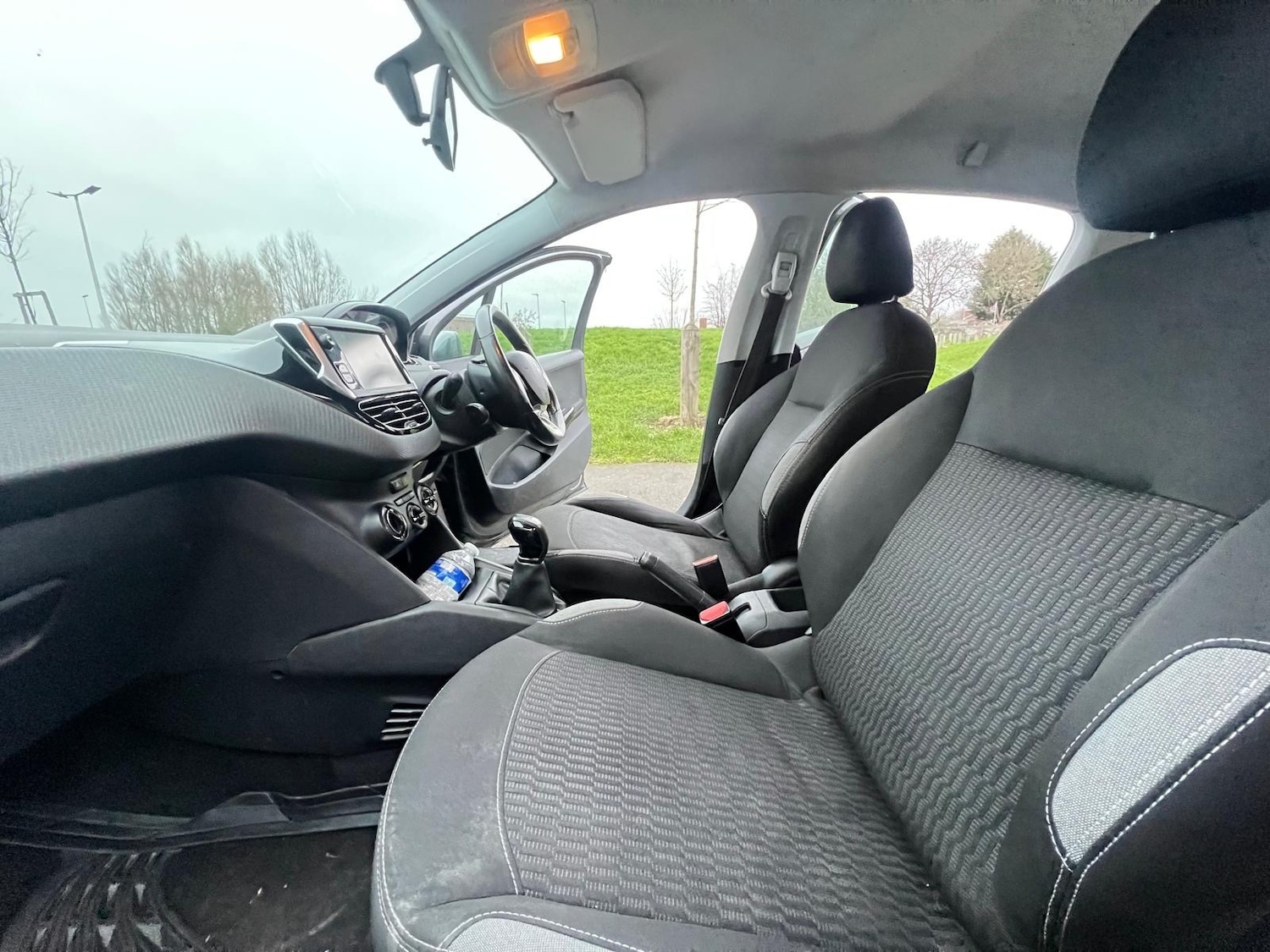 Used Peugeot 208 2015 for sale - 77320182: Photo 32