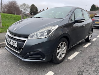 Used Peugeot 208 2015 for sale - 77320182: Photo
