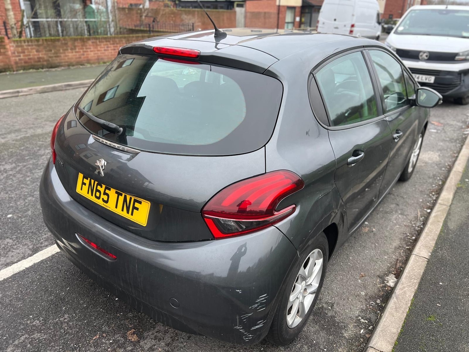 Used Peugeot 208 2015 for sale - 77320182: Photo 5