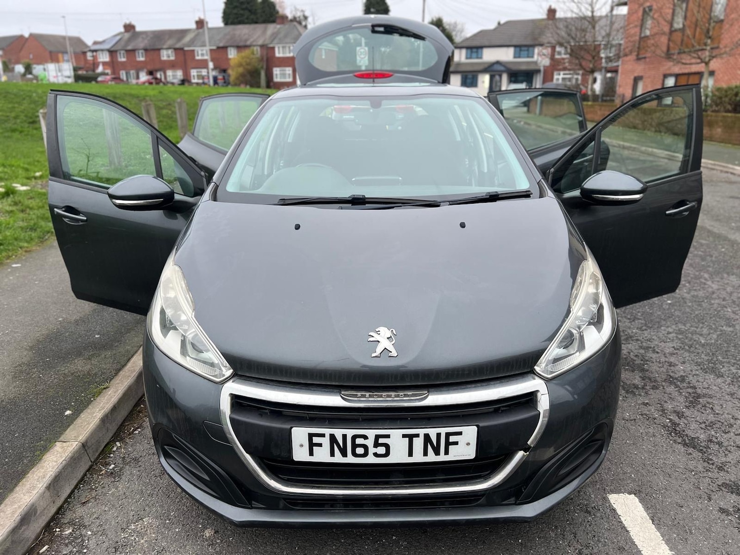 Used Peugeot 208 2015 for sale - 77320182: Photo 8