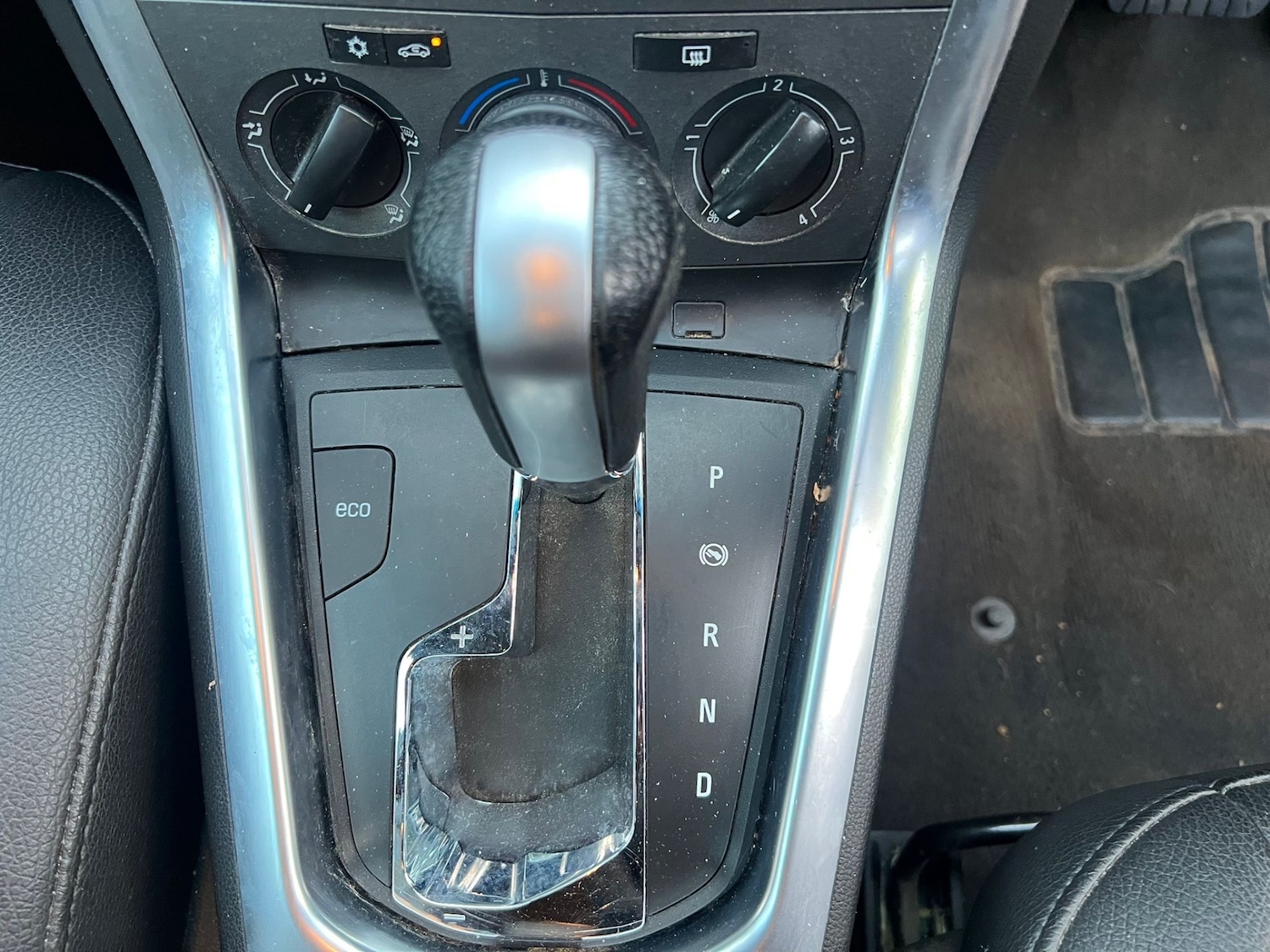 Used Vauxhall Antara 2012 for sale - 76358399: Photo 17