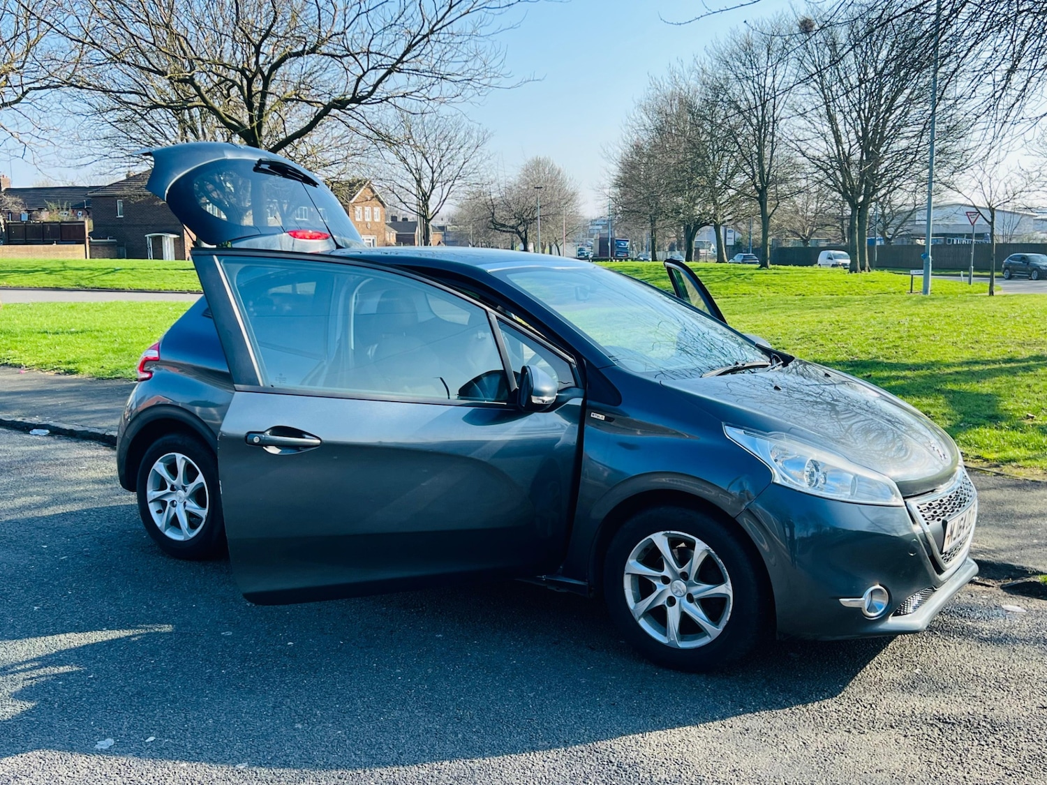 Used Peugeot 208 2015 for sale - 77613775: Photo 24