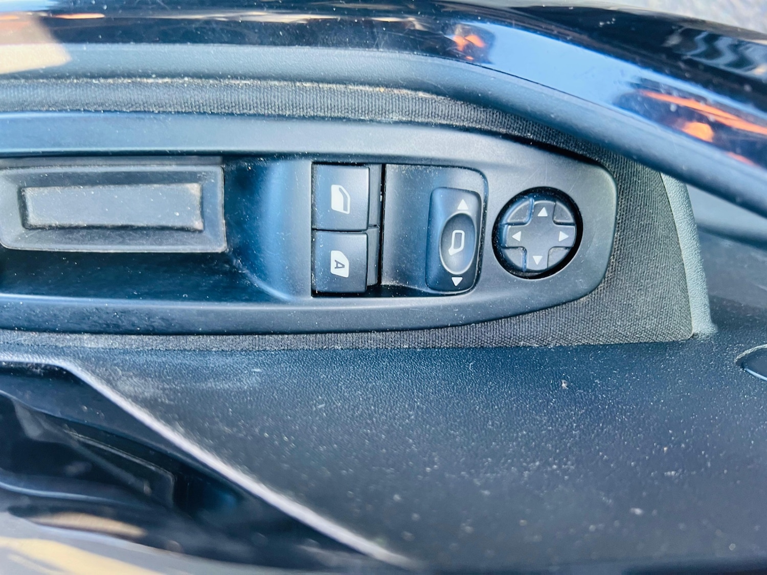 Used Peugeot 208 2015 for sale - 77613775: Photo 38