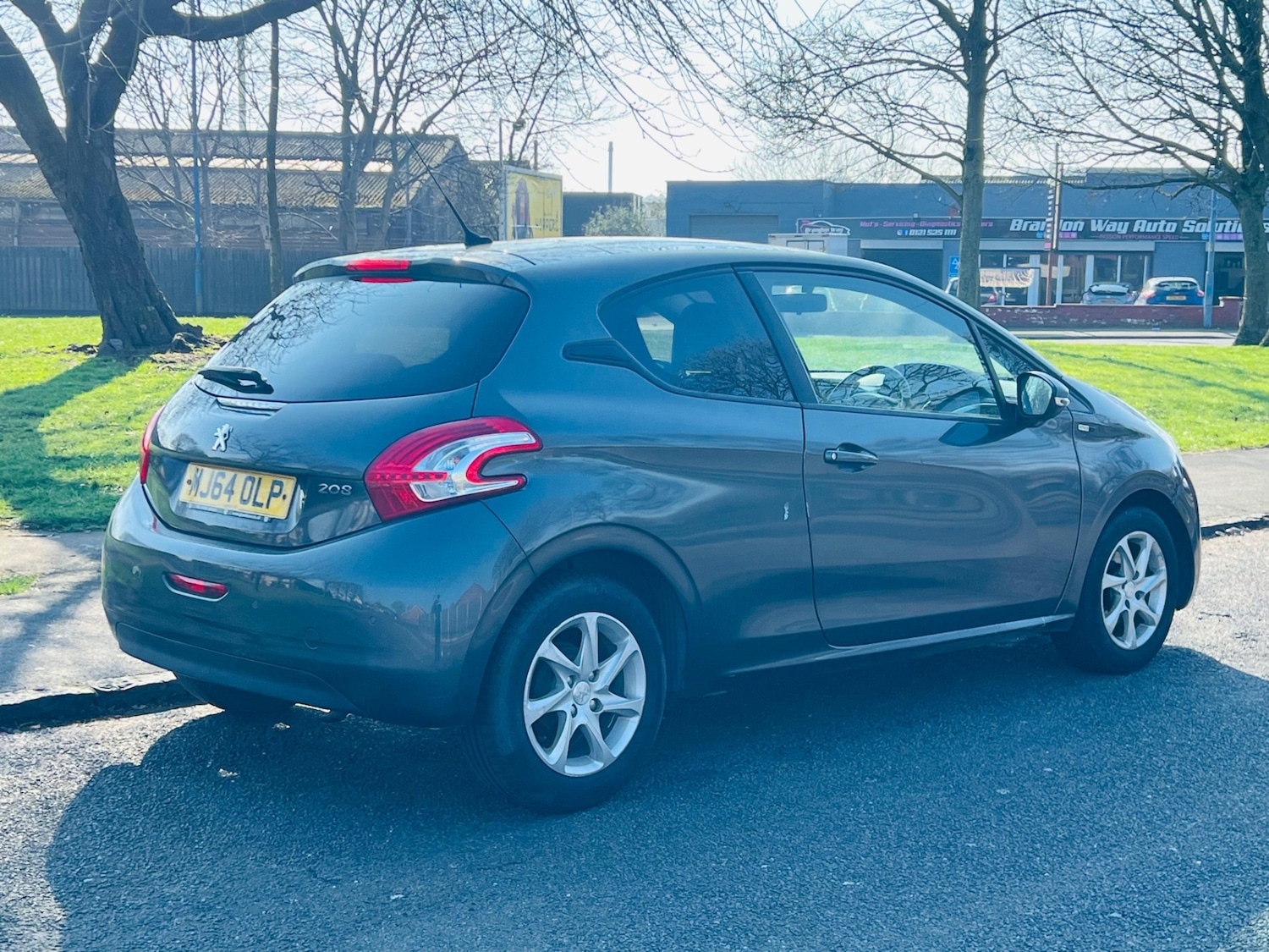 Used Peugeot 208 2015 for sale - 77613775: Photo 7