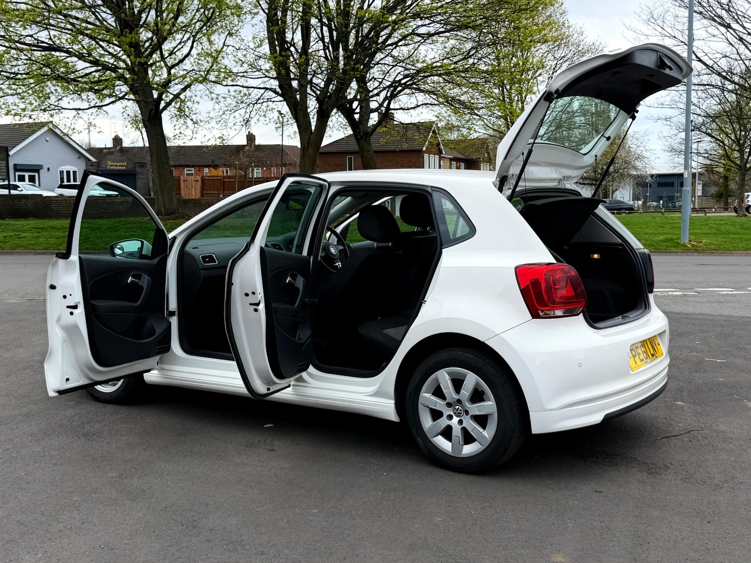 Used Volkswagen Polo 2011 for sale - 77959258: Photo 13