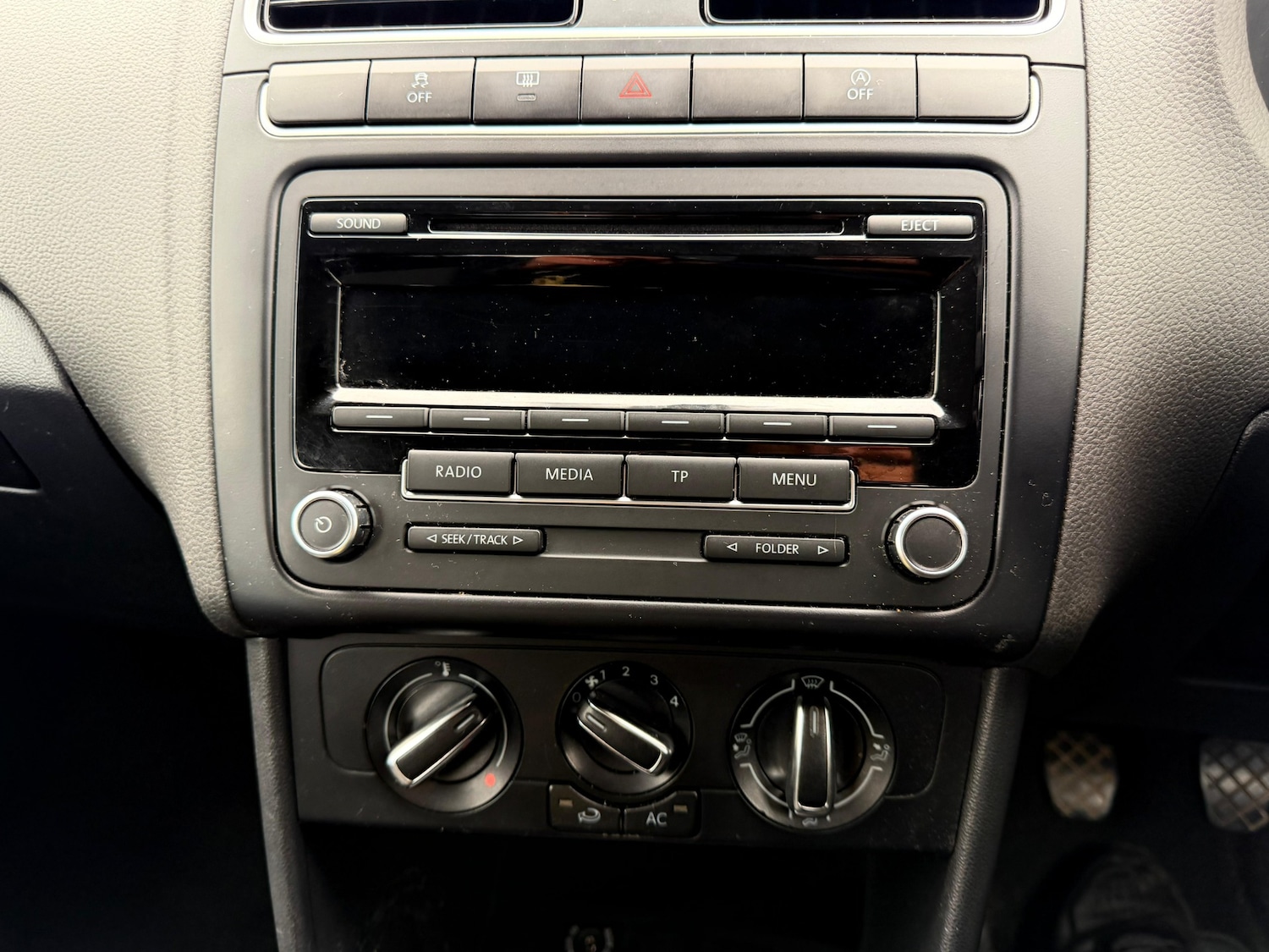 Used Volkswagen Polo 2011 for sale - 77959258: Photo 21