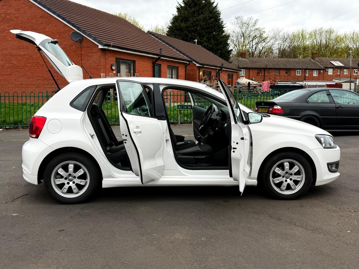 Used Volkswagen Polo 2011 for sale - 77959258: Photo 22