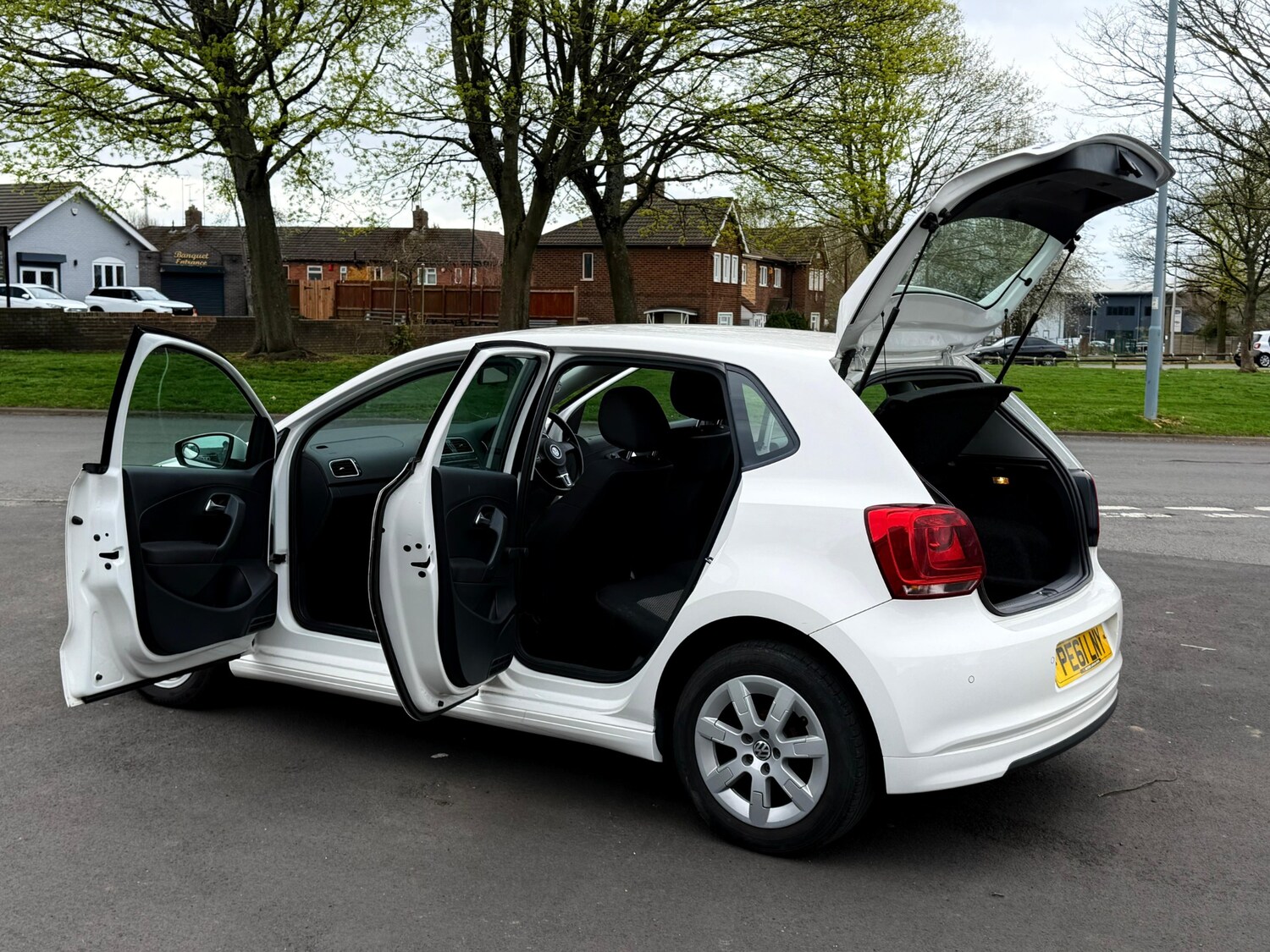 Used Volkswagen Polo 2011 for sale - 77959258: Photo 32