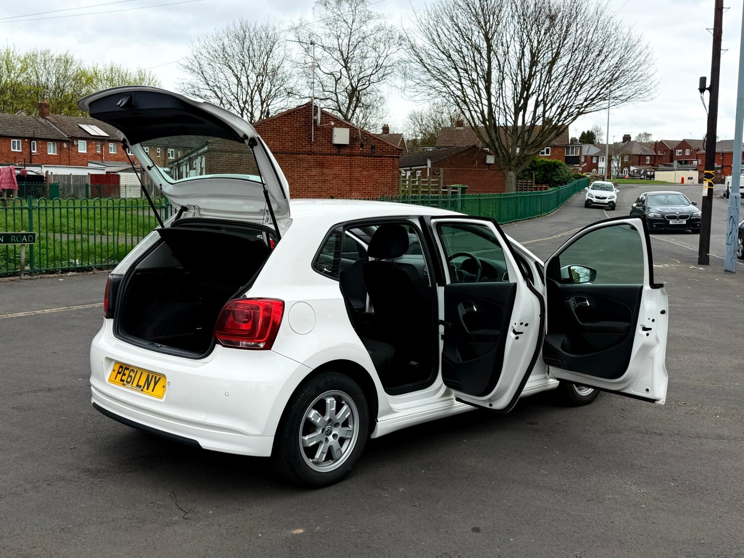 Used Volkswagen Polo 2011 for sale - 77959258: Photo 33