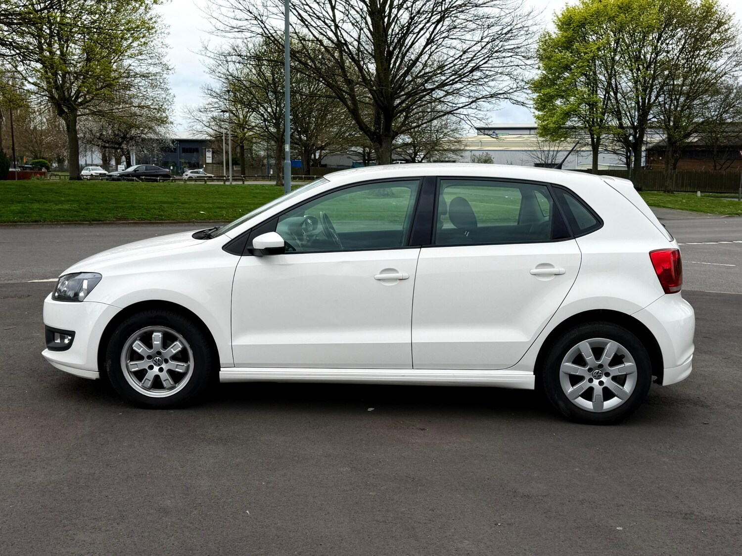 Used Volkswagen Polo 2011 for sale - 77959258: Photo 41