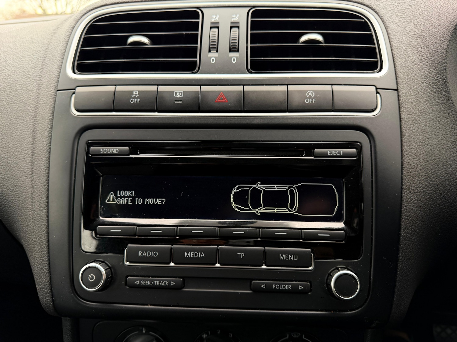 Used Volkswagen Polo 2011 for sale - 77959258: Photo 5