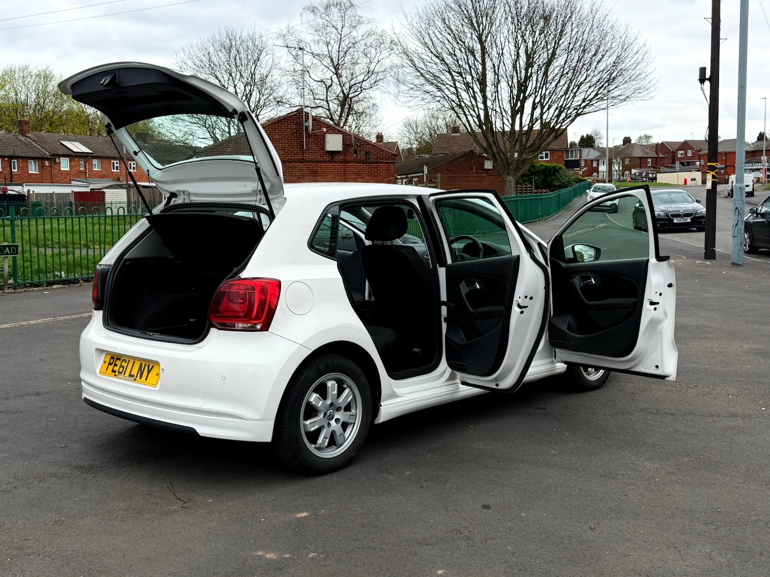 Used Volkswagen Polo 2011 for sale - 77959258: Photo 8