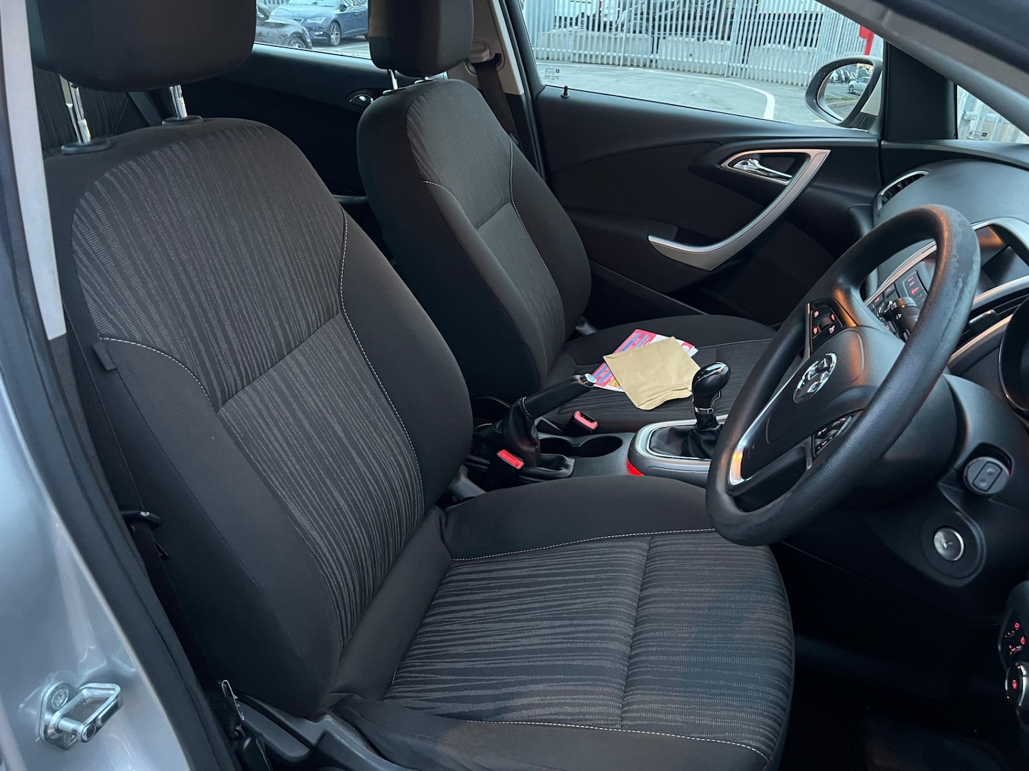 Used Vauxhall Astra 2010 for sale - 76446996: Photo 12