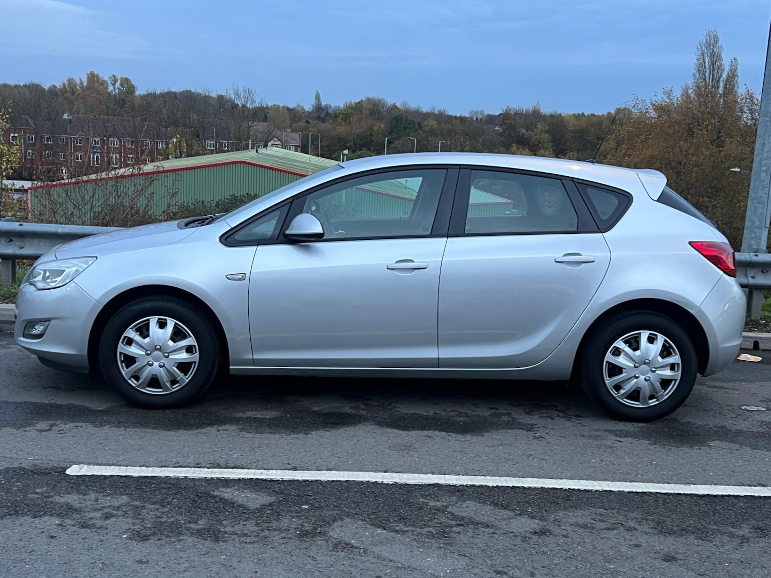 Used Vauxhall Astra 2010 for sale - 76446996: Photo 3