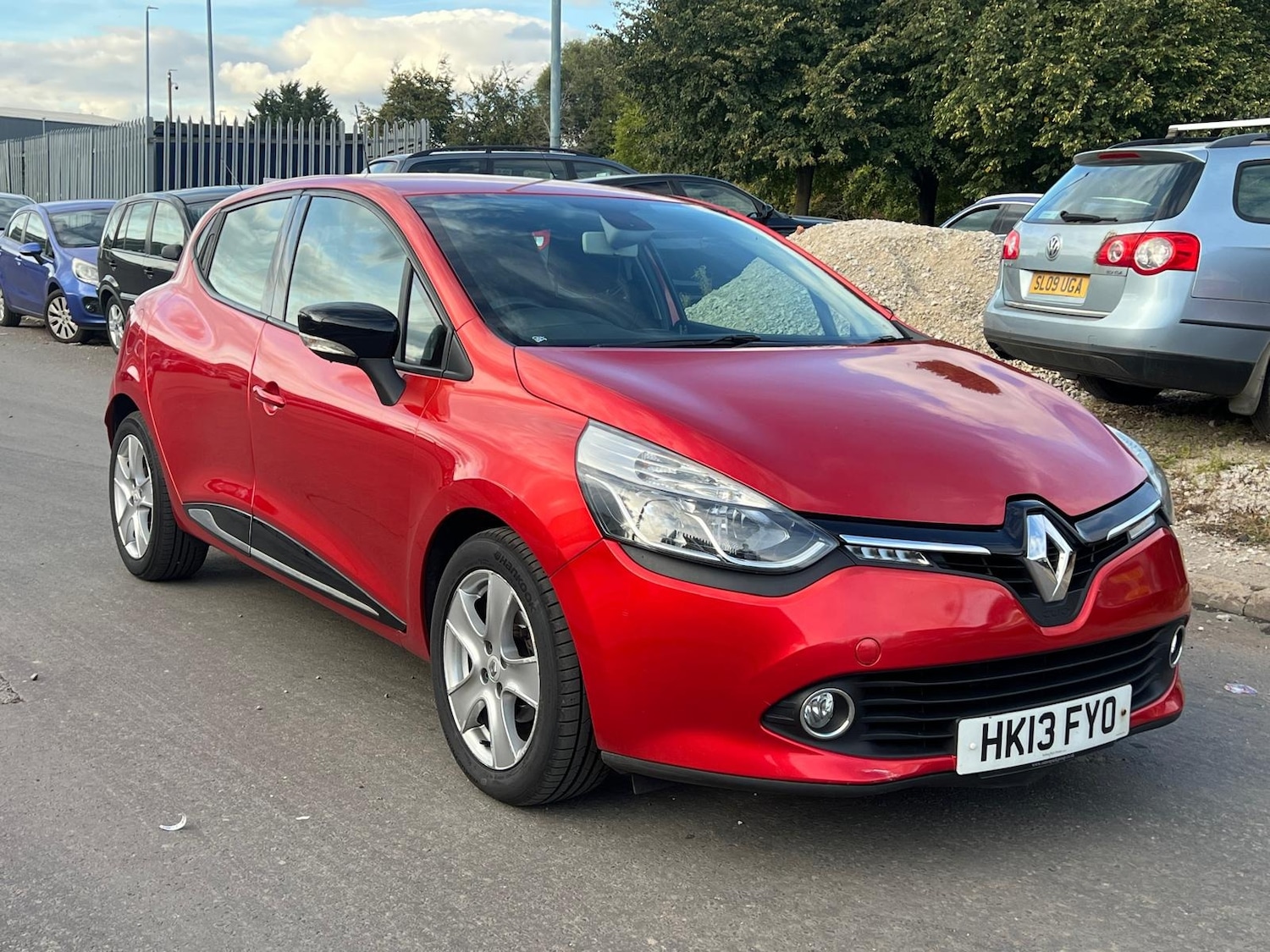 Used Renault Clio 2013 for sale - 76167584: Photo 11