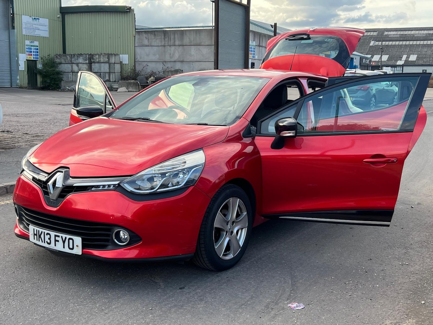 Used Renault Clio 2013 for sale - 76167584: Photo 7