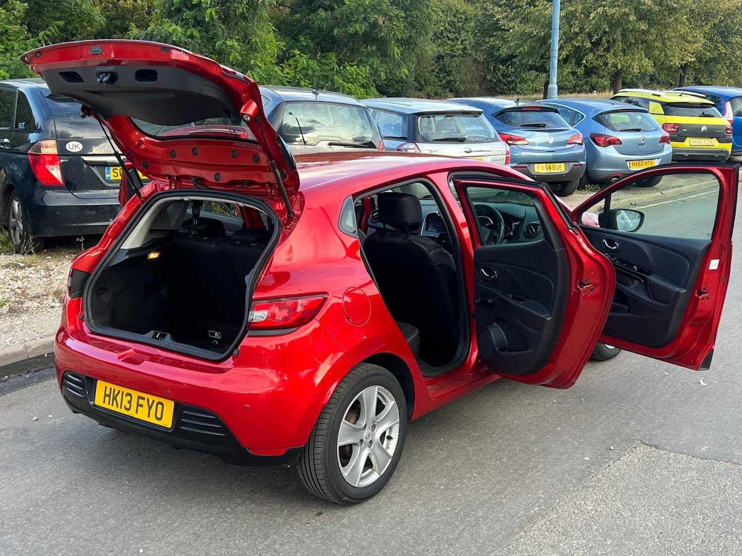 Used Renault Clio 2013 for sale - 76167584: Photo 8