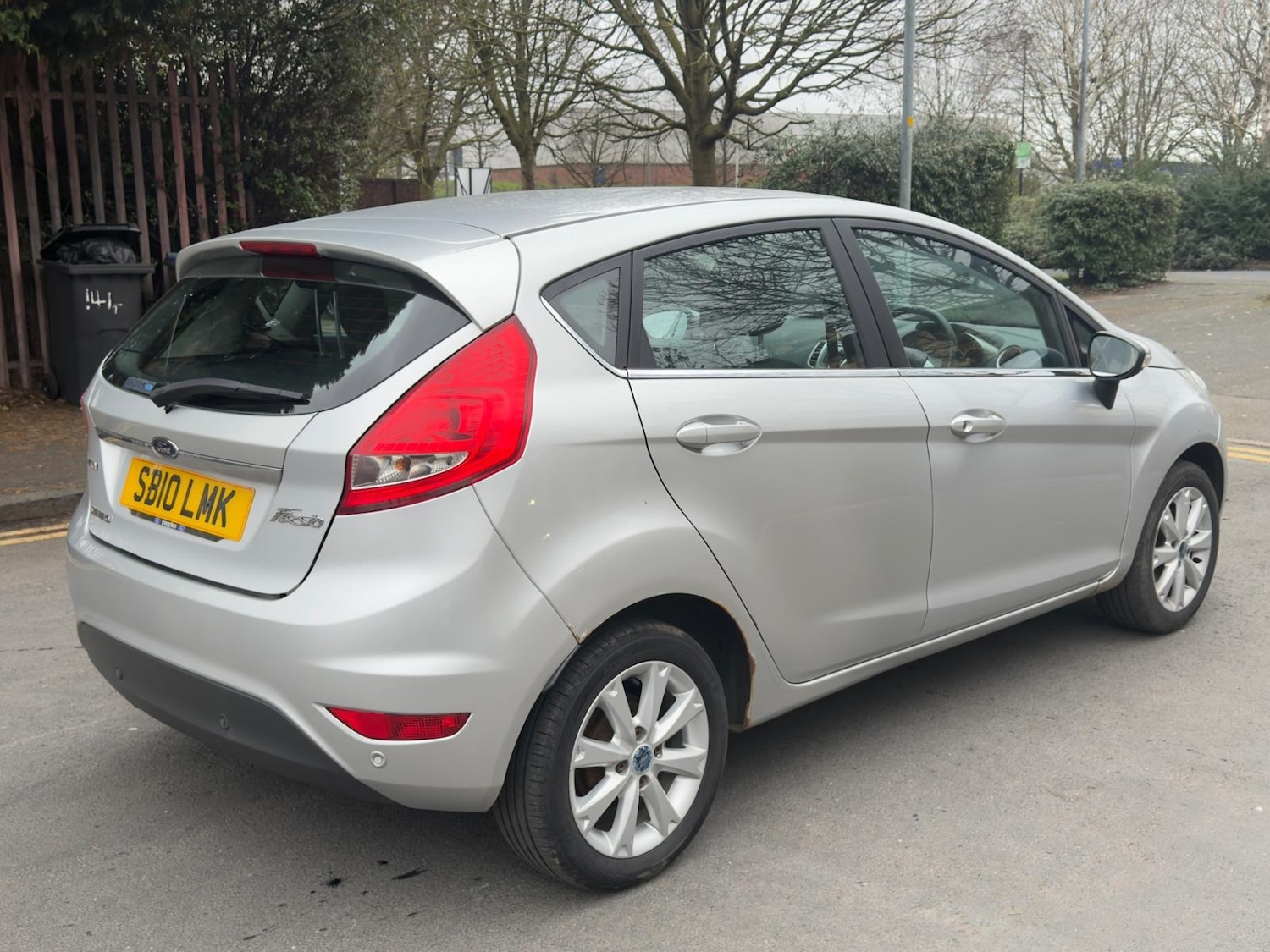 Used Ford Fiesta 2010 for sale - 77613692: Photo 10