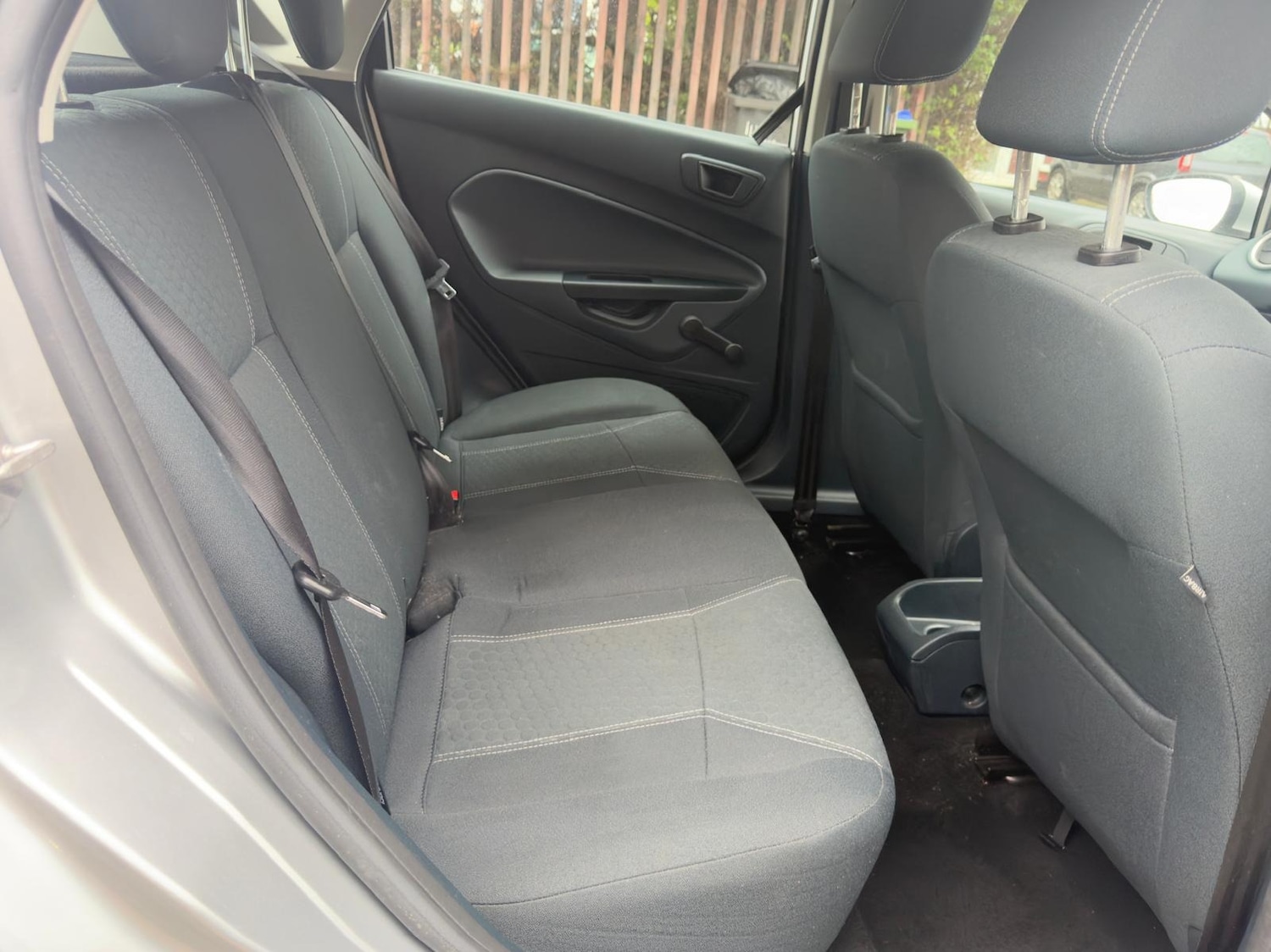 Used Ford Fiesta 2010 for sale - 77613692: Photo 15