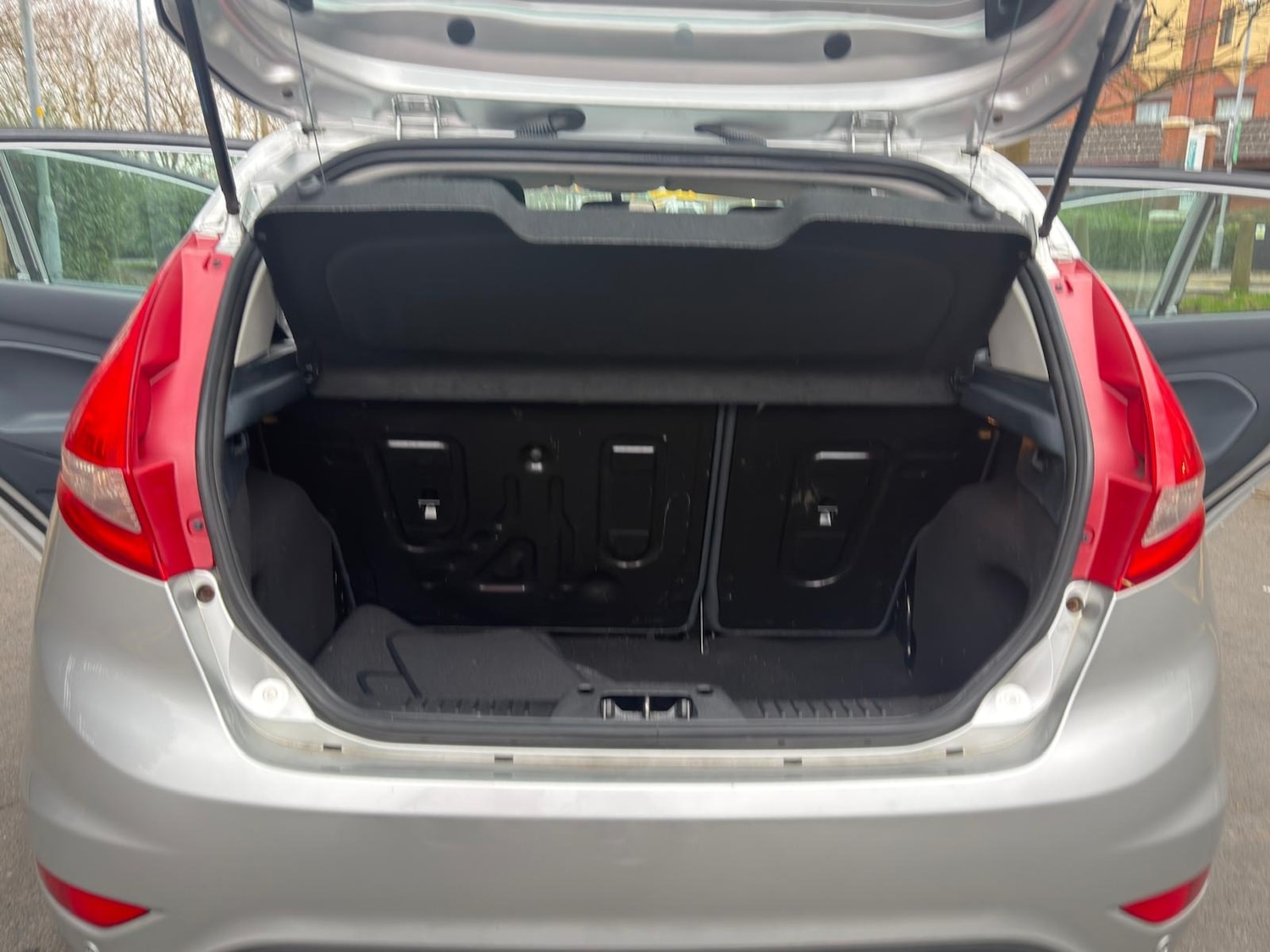 Used Ford Fiesta 2010 for sale - 77613692: Photo 18