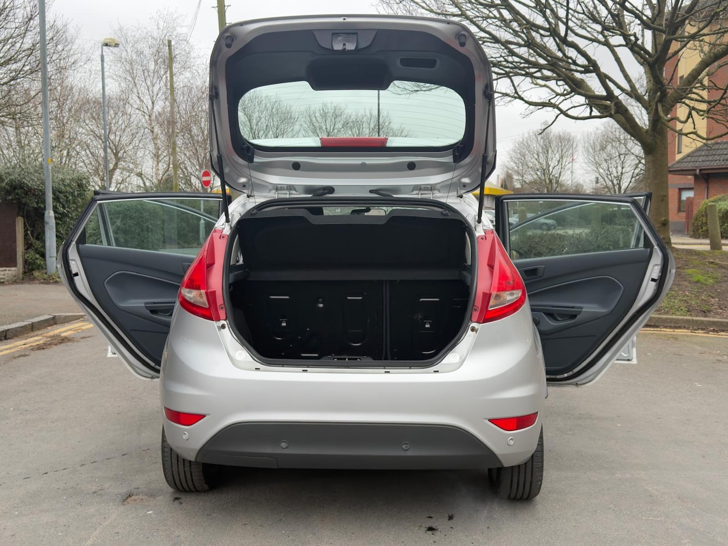 Used Ford Fiesta 2010 for sale - 77613692: Photo 35