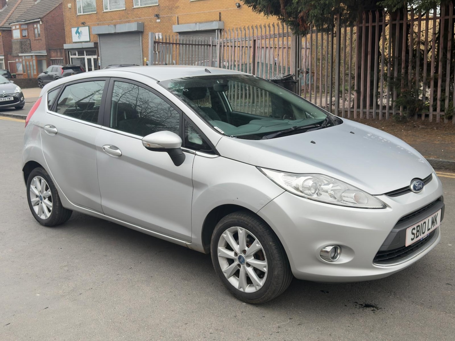 Used Ford Fiesta 2010 for sale - 77613692: Photo 5