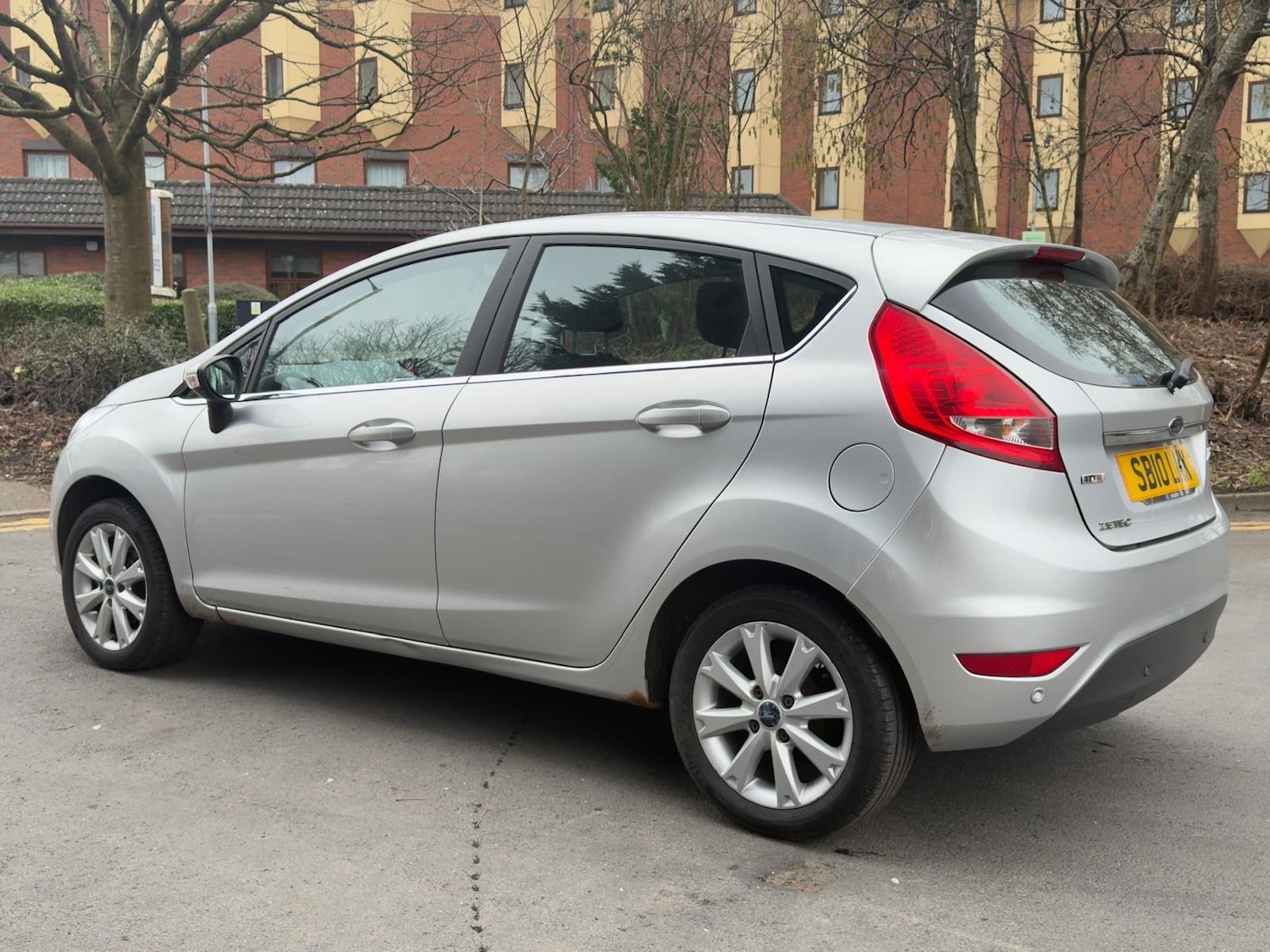 Used Ford Fiesta 2010 for sale - 77613692: Photo 8