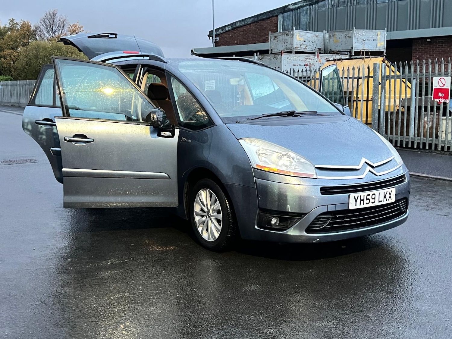 Used Citroen C4 Grand Picasso 2009 for sale - 76447040: Photo 29