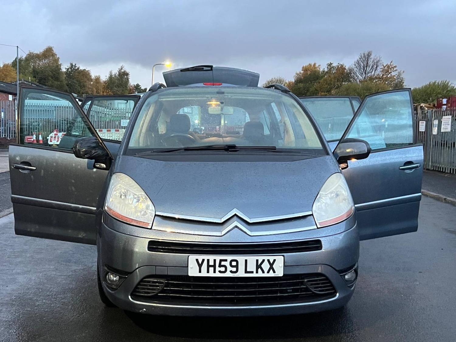 Used Citroen C4 Grand Picasso 2009 for sale - 76447040: Photo 32