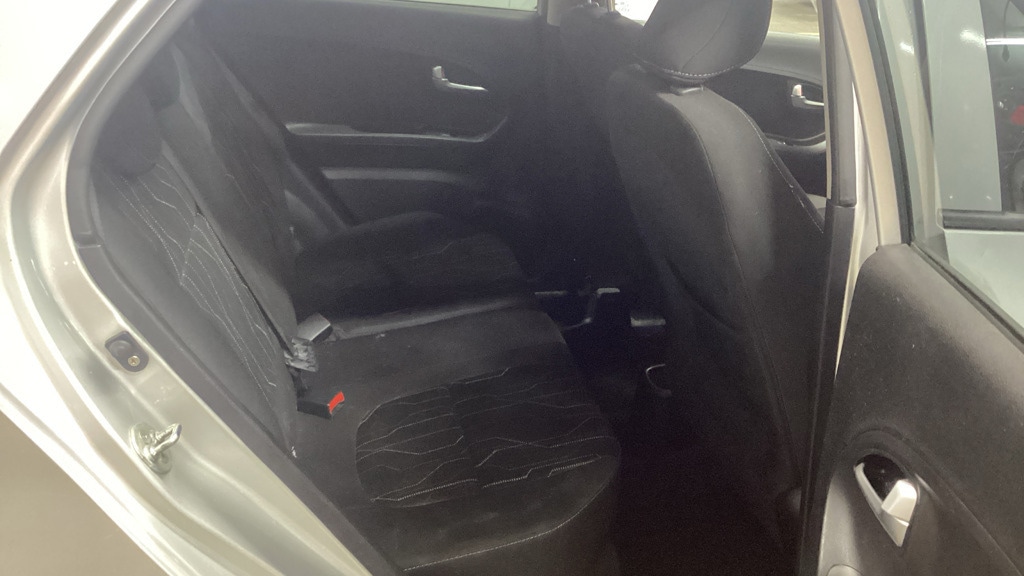 Used Kia Picanto 2015 for sale - 76976918: Photo 12