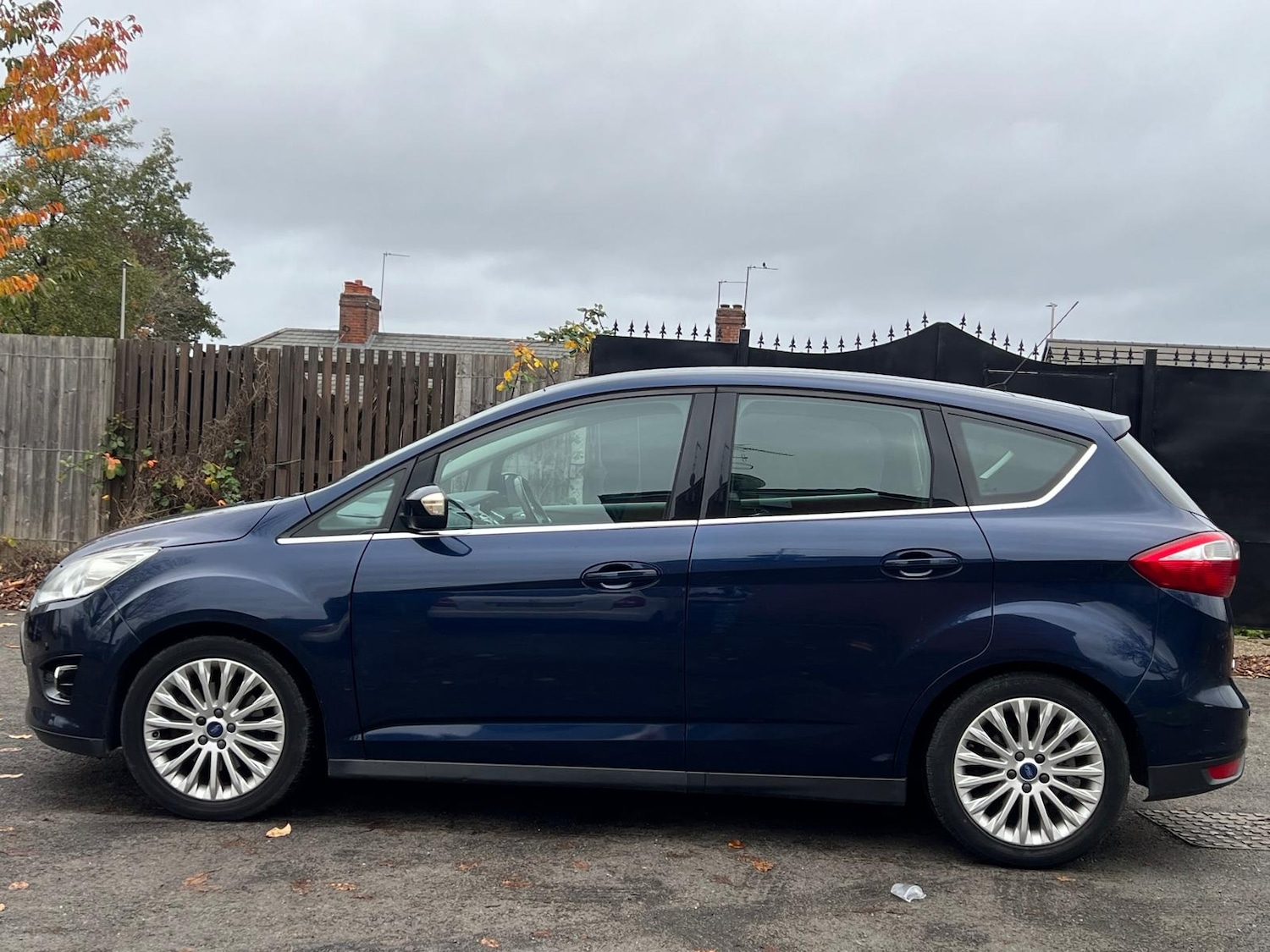 Used Ford C-Max 2011 for sale - 76472075: Photo 8