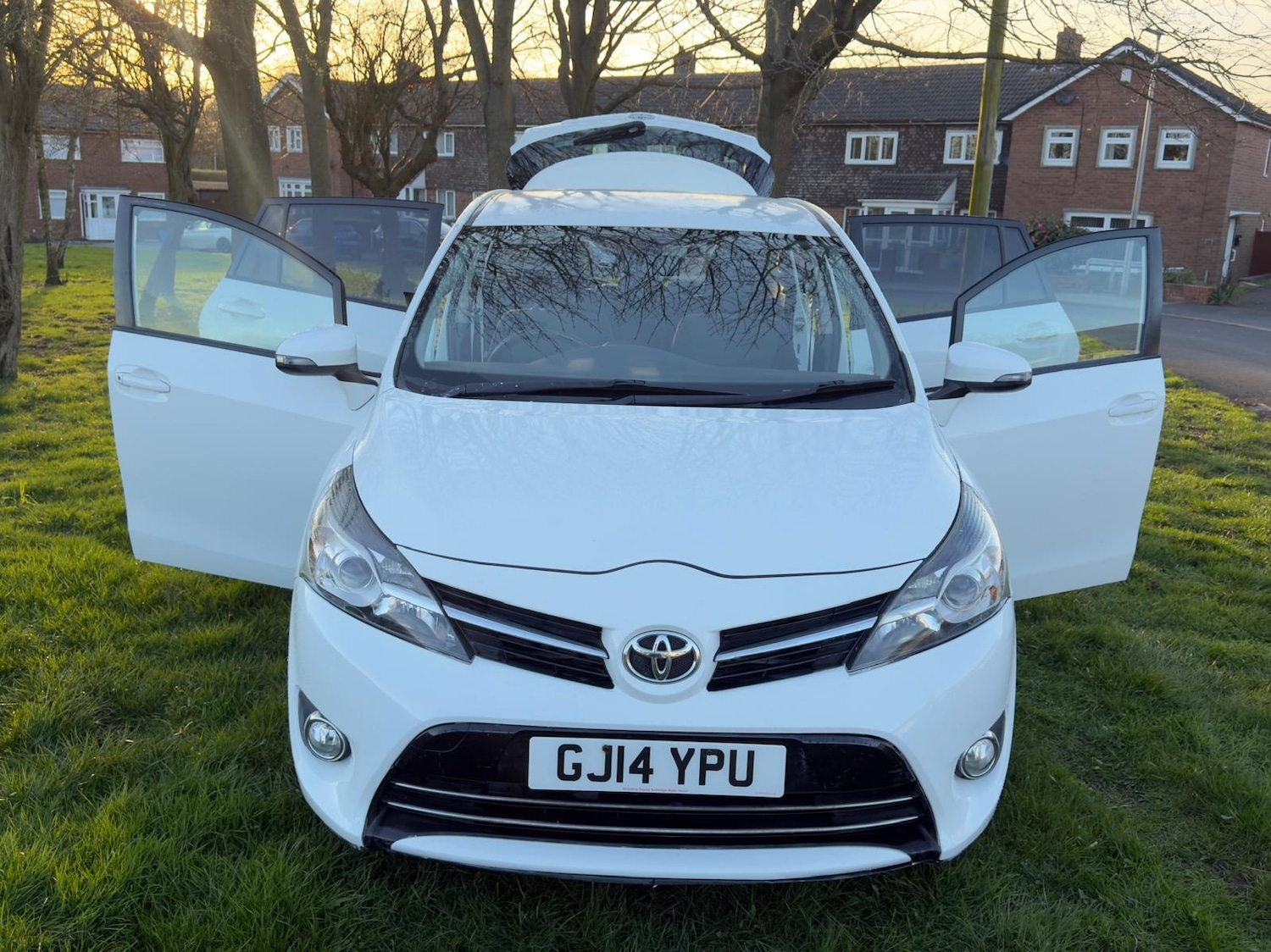 Used Toyota Verso 2014 for sale - 77332361: Photo 17