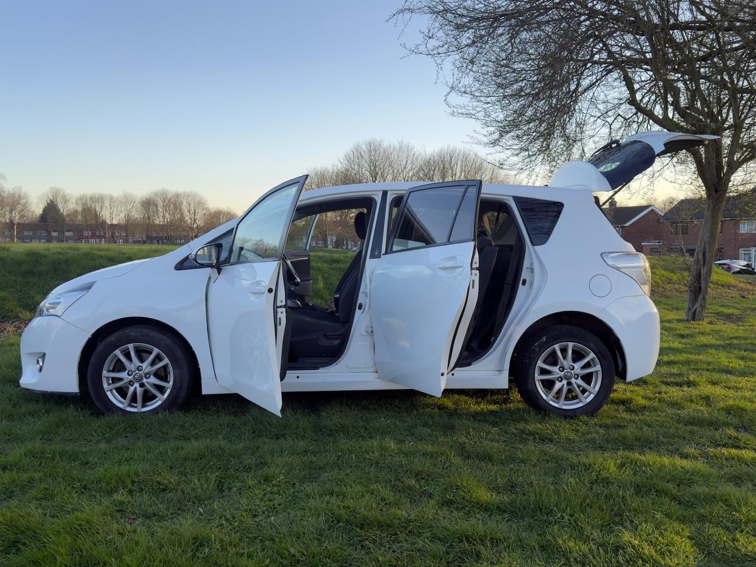 Used Toyota Verso 2014 for sale - 77332361: Photo 21