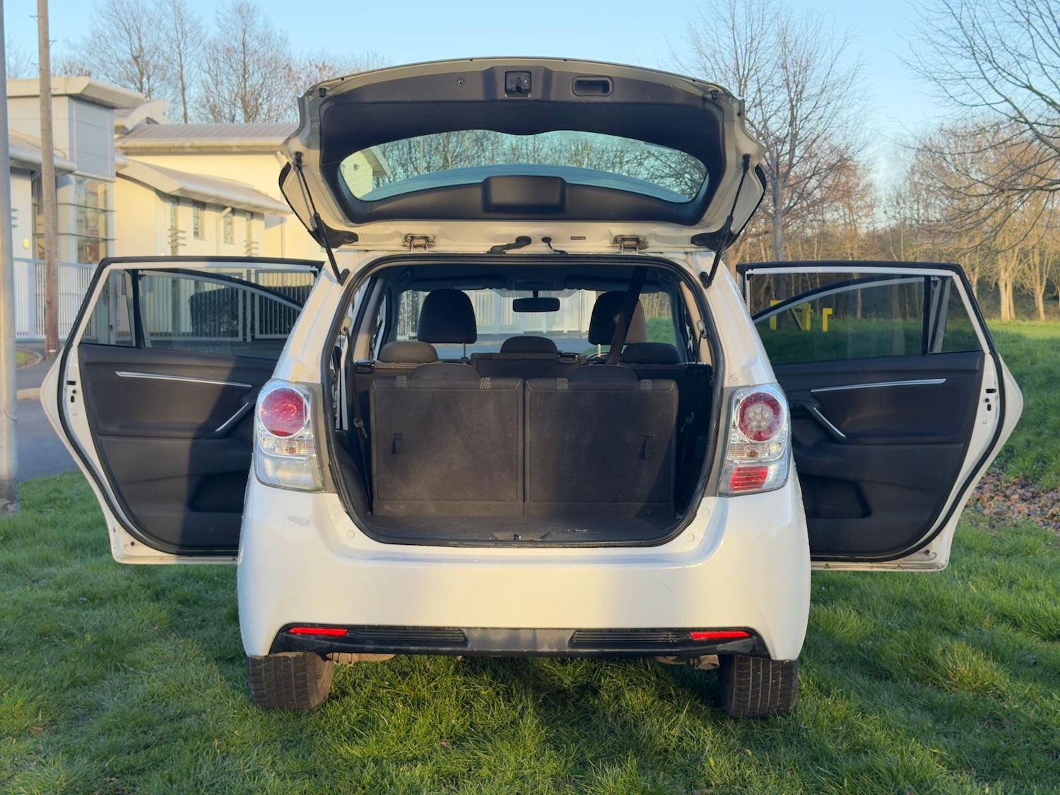 Used Toyota Verso 2014 for sale - 77332361: Photo 23