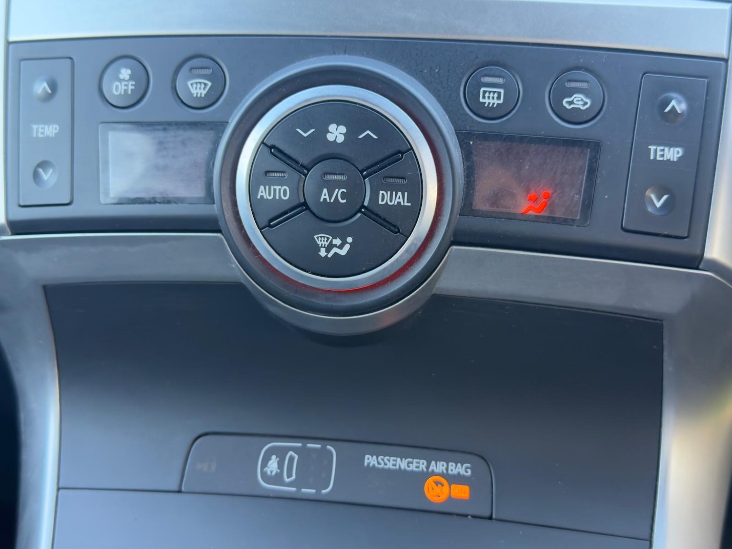 Used Toyota Verso 2014 for sale - 77332361: Photo 41