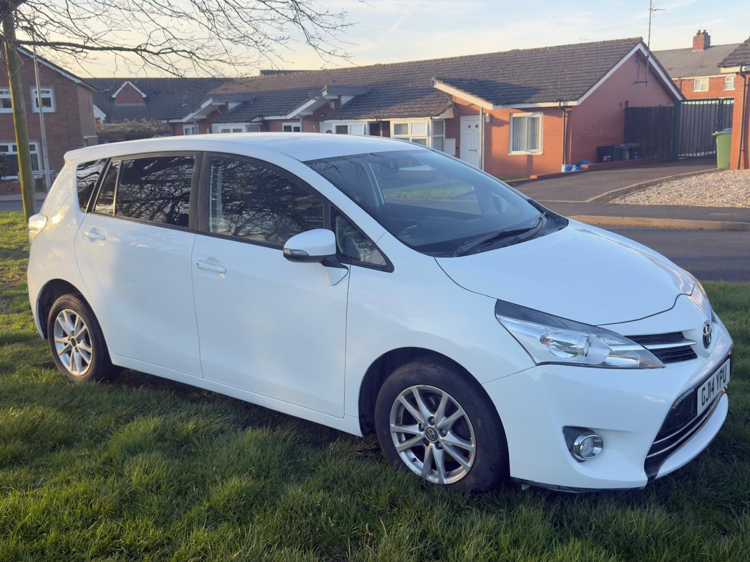 Used Toyota Verso 2014 for sale - 77332361: Photo 6