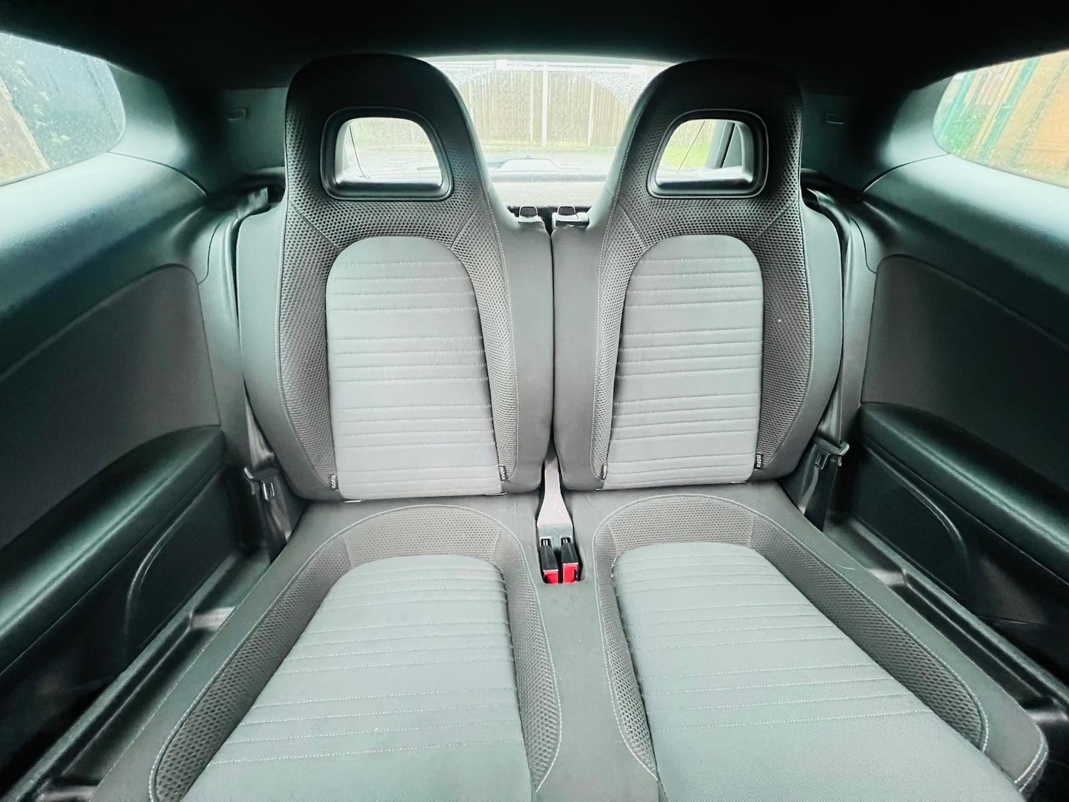 Used Volkswagen Scirocco 2010 for sale - 77550792: Photo 45