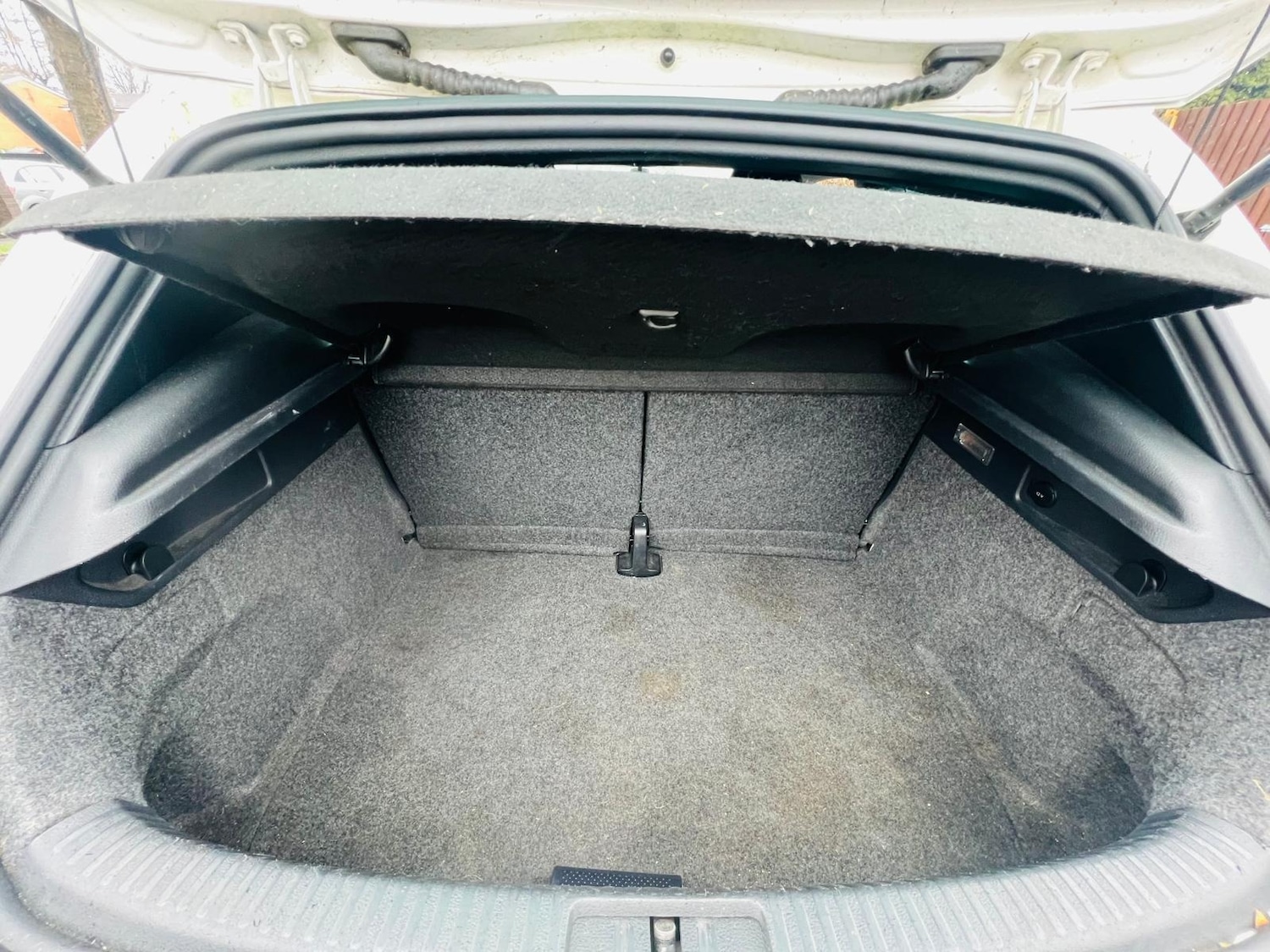 Used Volkswagen Scirocco 2010 for sale - 77550792: Photo 7