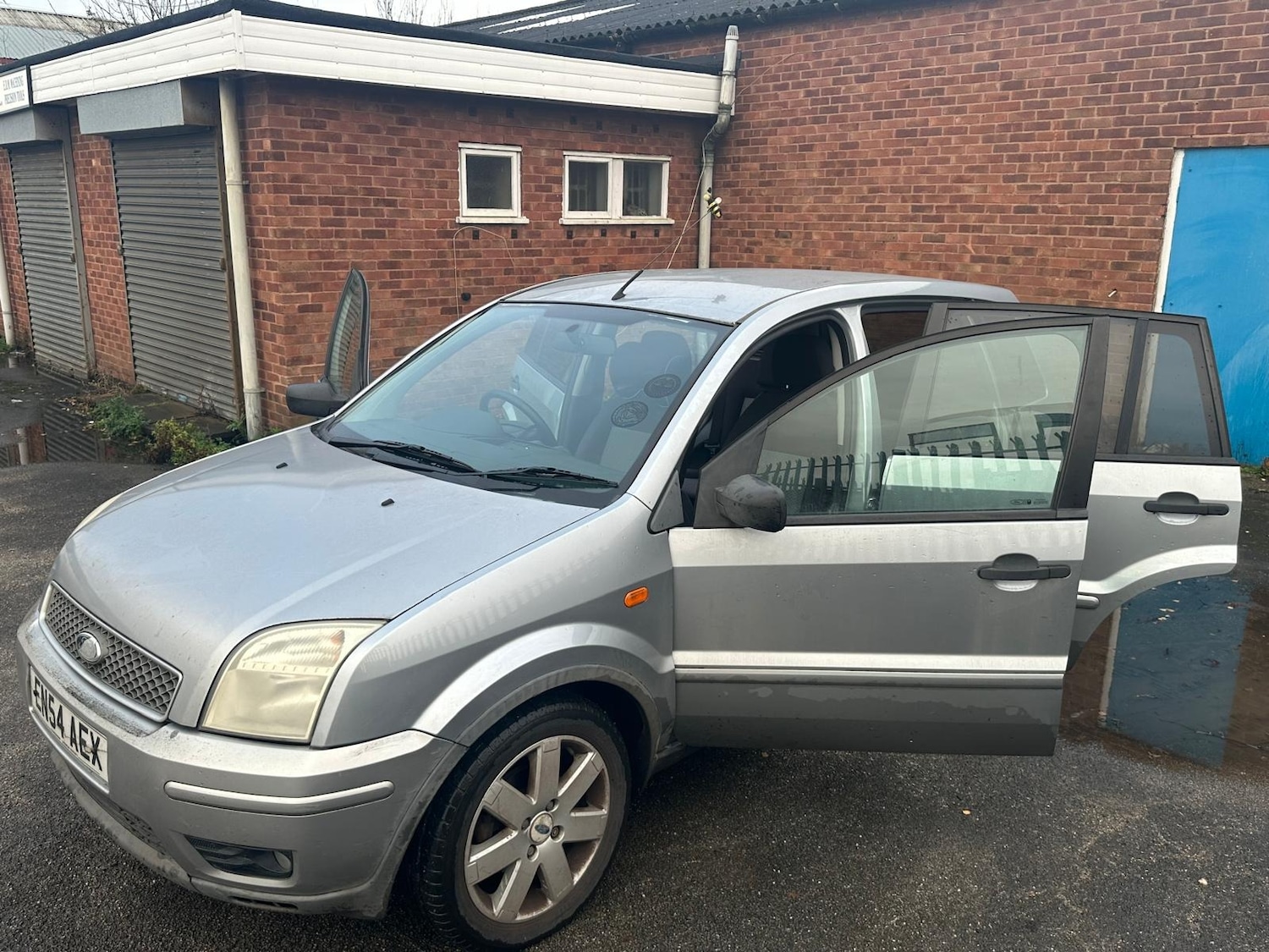 Used Ford Fusion 2004 for sale - 76772296: Photo 25