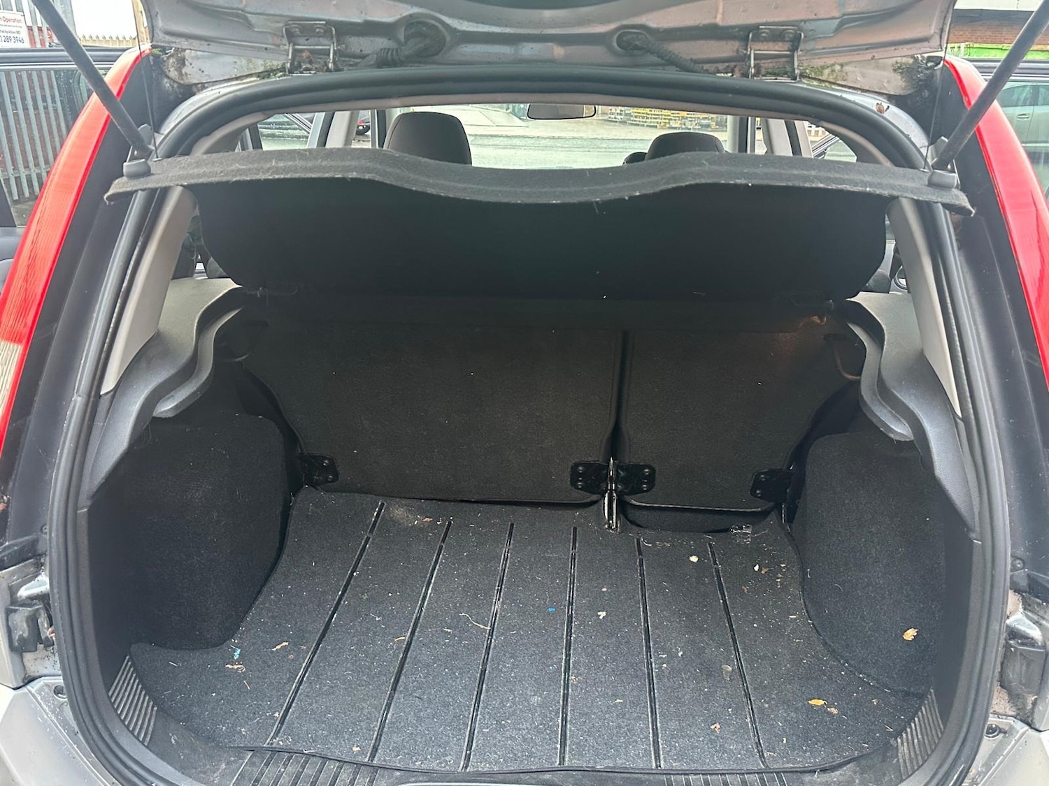 Used Ford Fusion 2004 for sale - 76772296: Photo 33