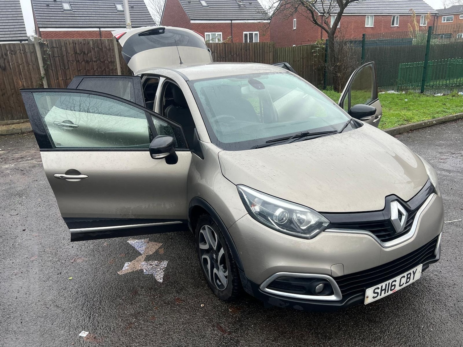 Used Renault Captur 2016 for sale - 76634349: Photo 17
